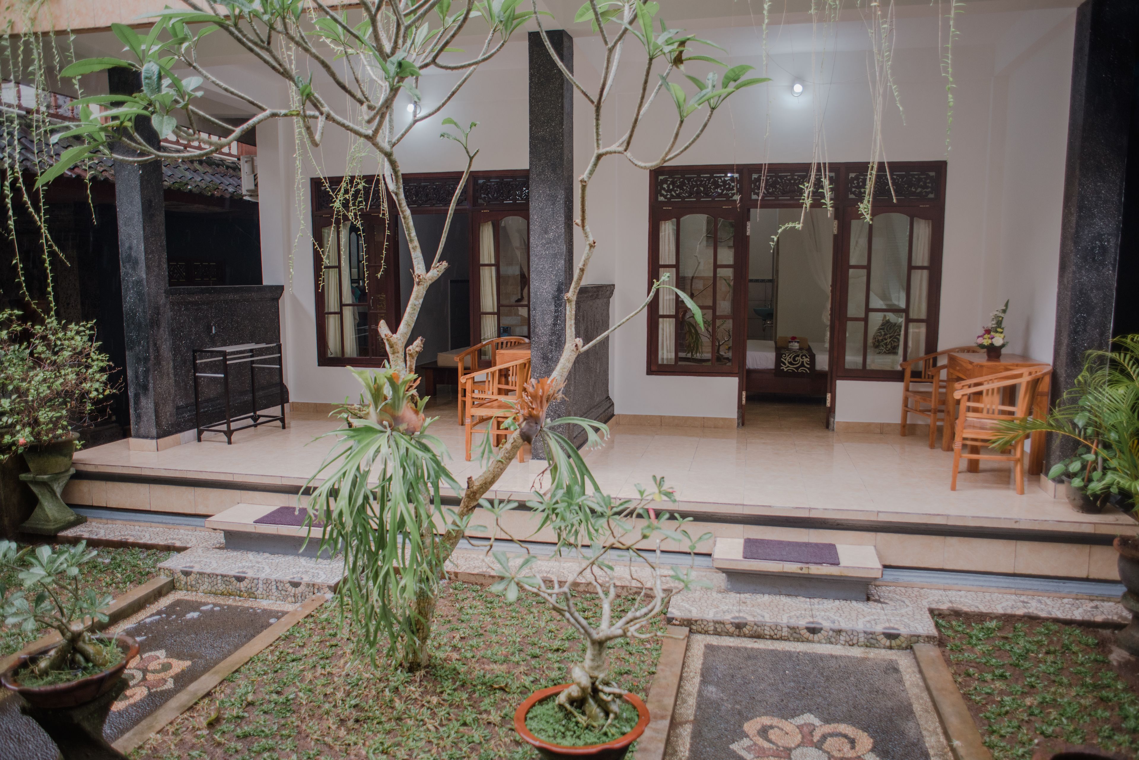Artha Dewata Home Stay