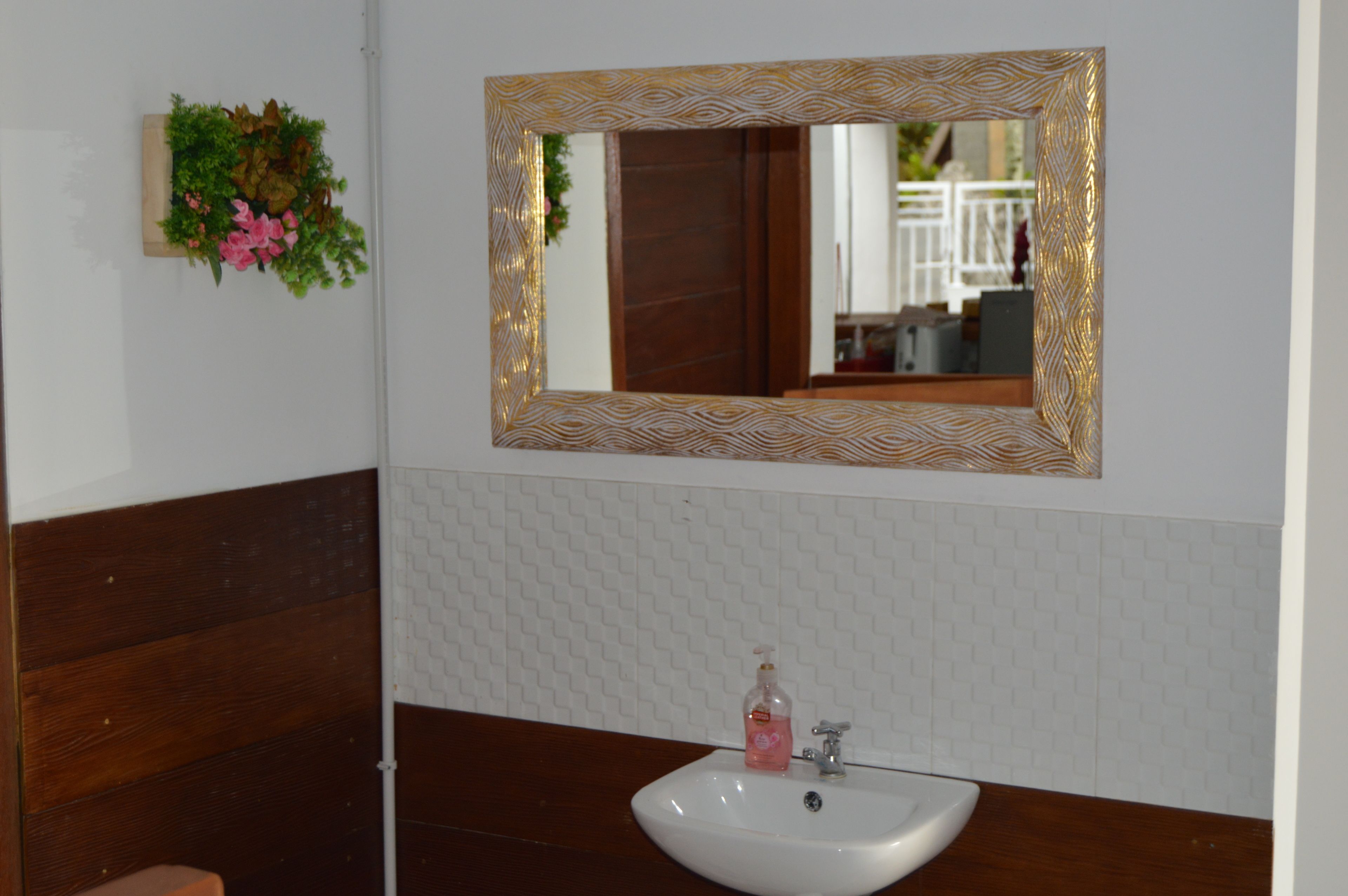 Askara Guest House & Hostel