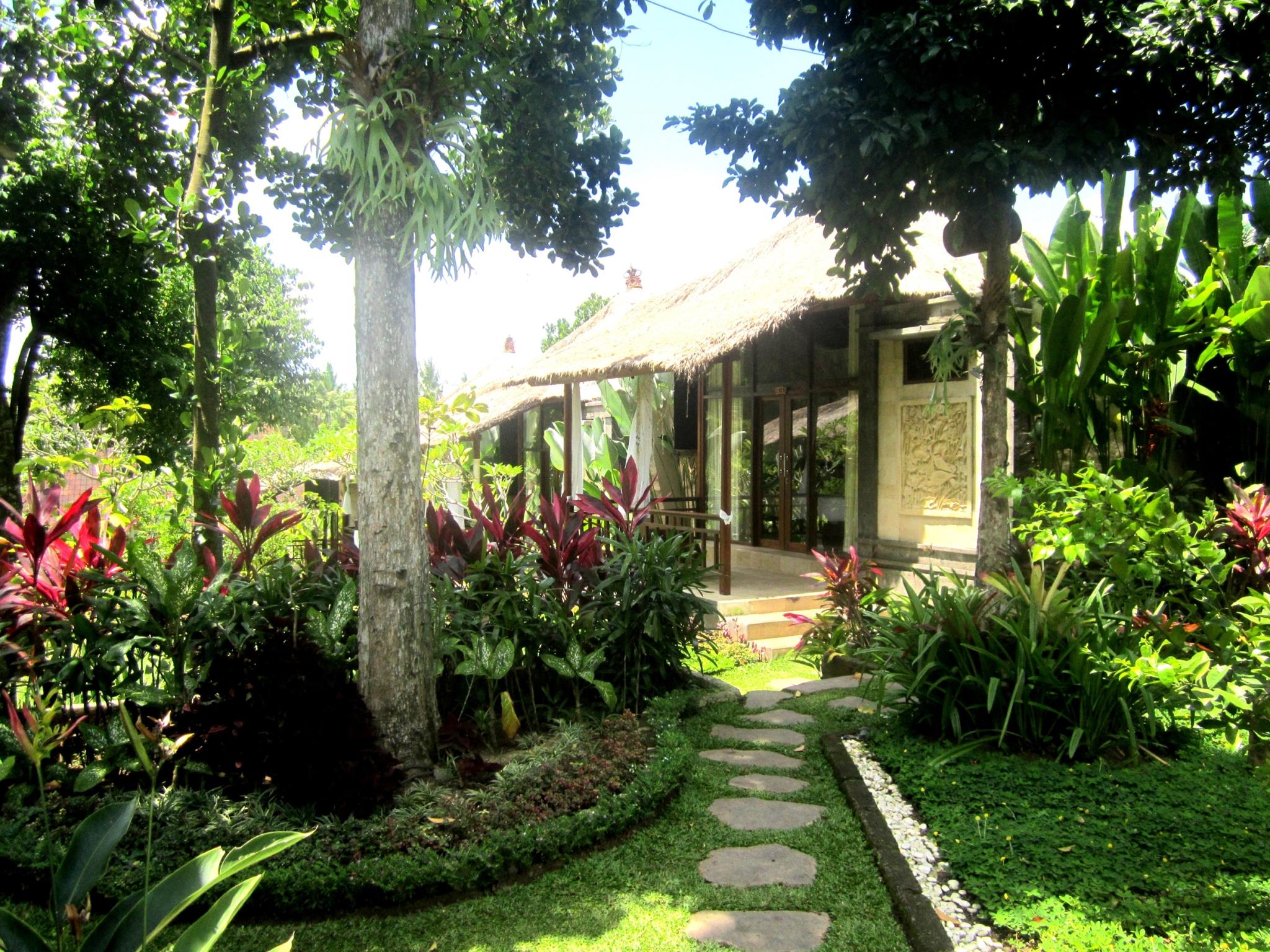 Astawa House