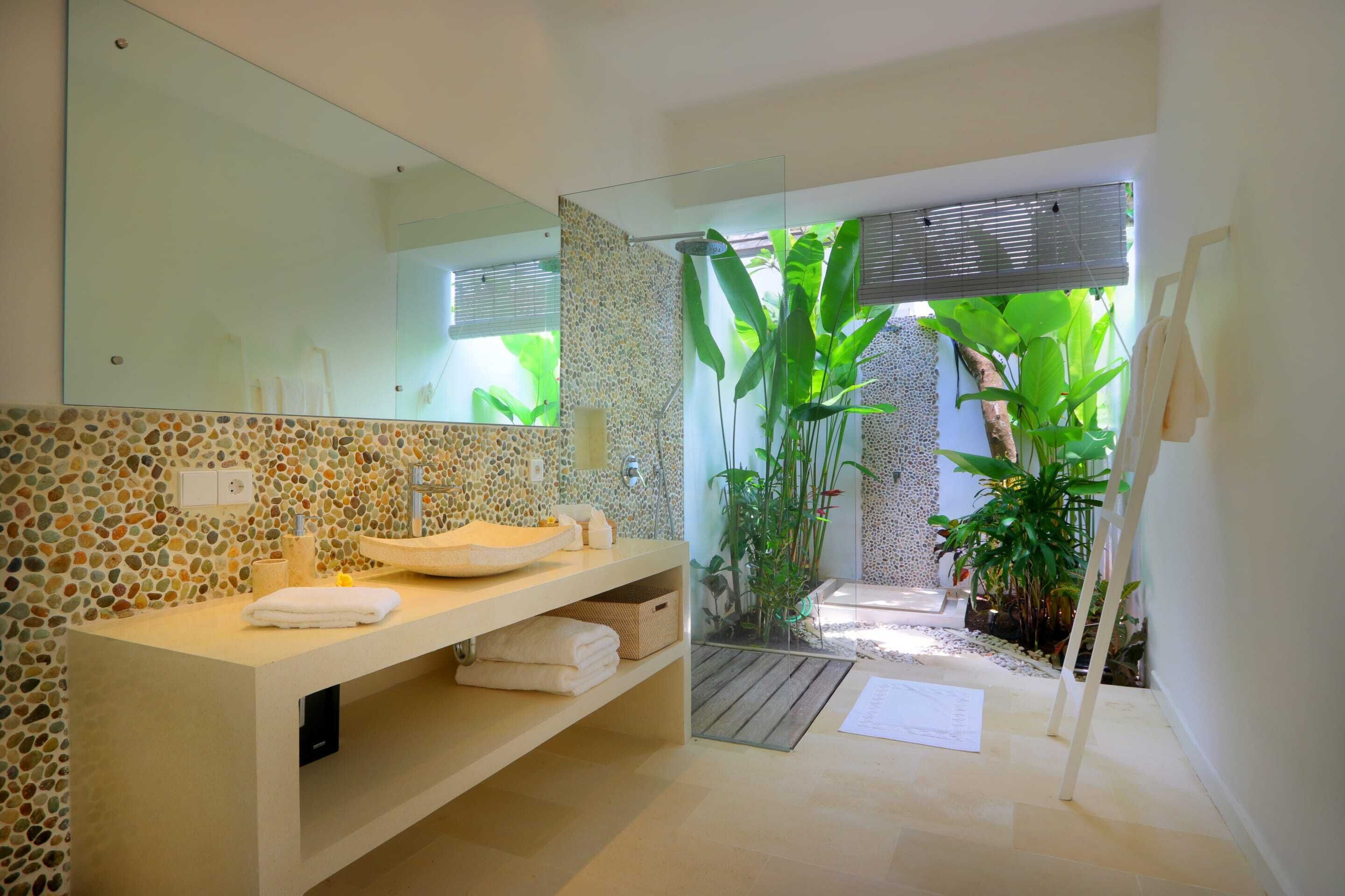 Astonishing Jungle Villa