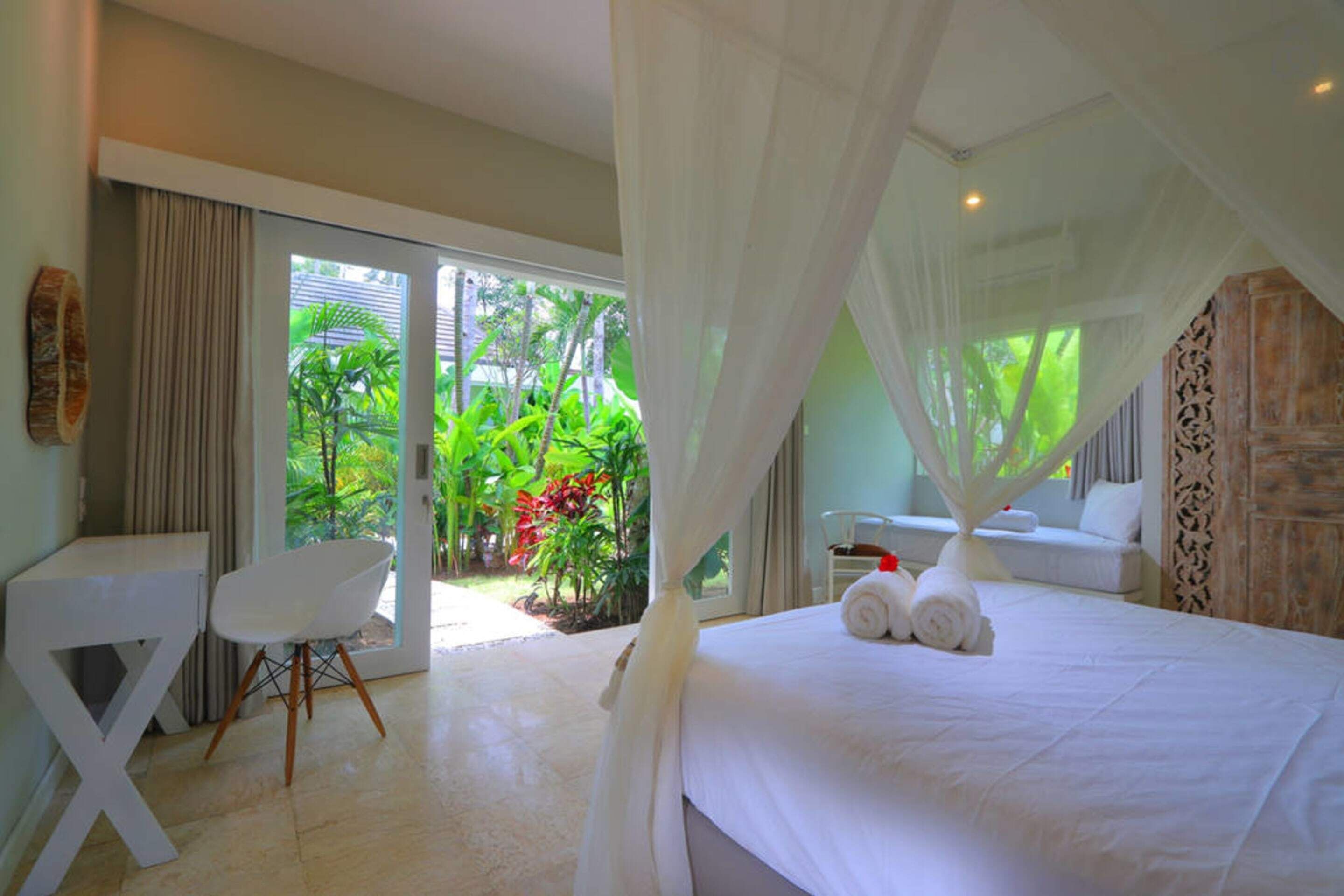 Astonishing Jungle Villa