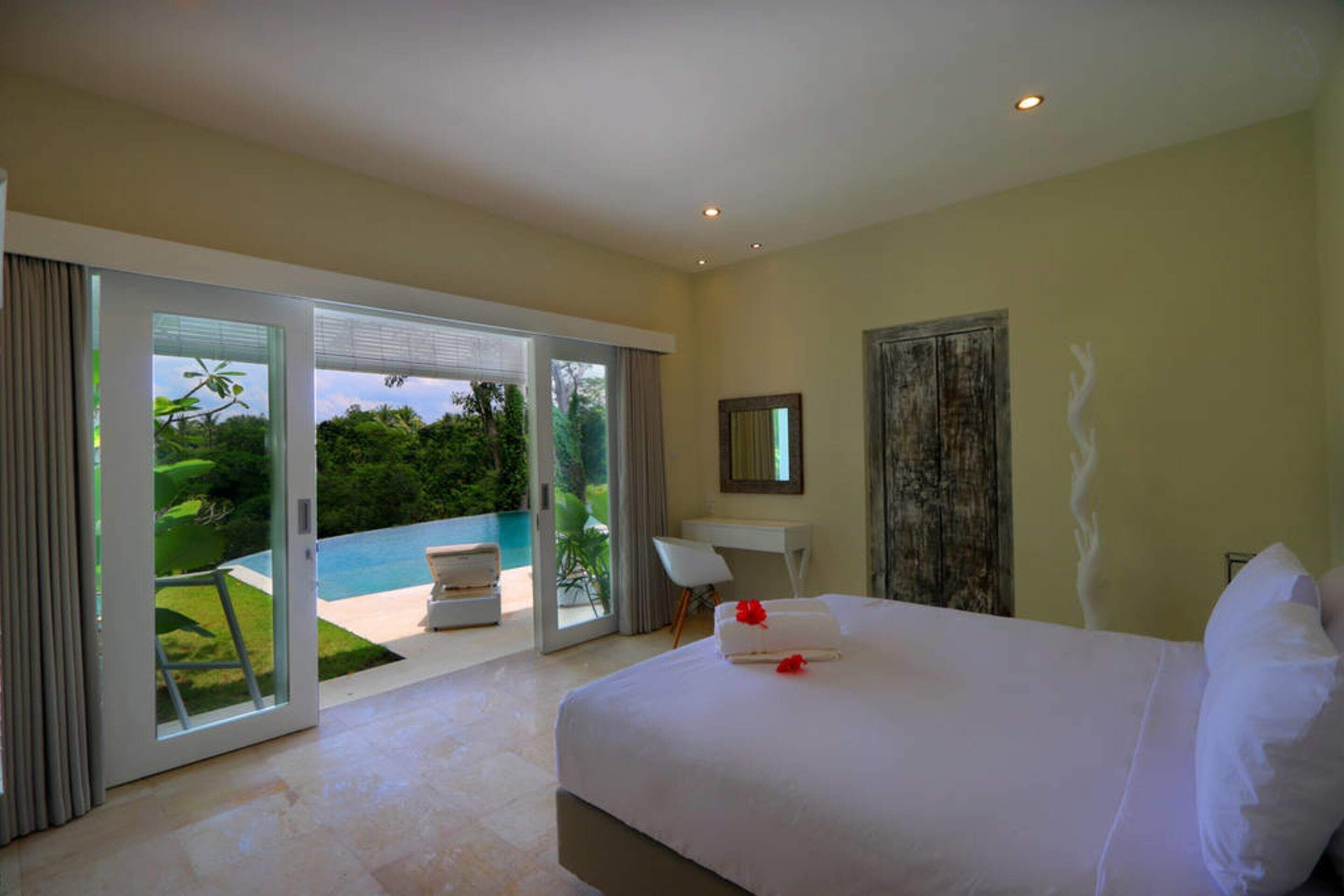 Astonishing Jungle Villa