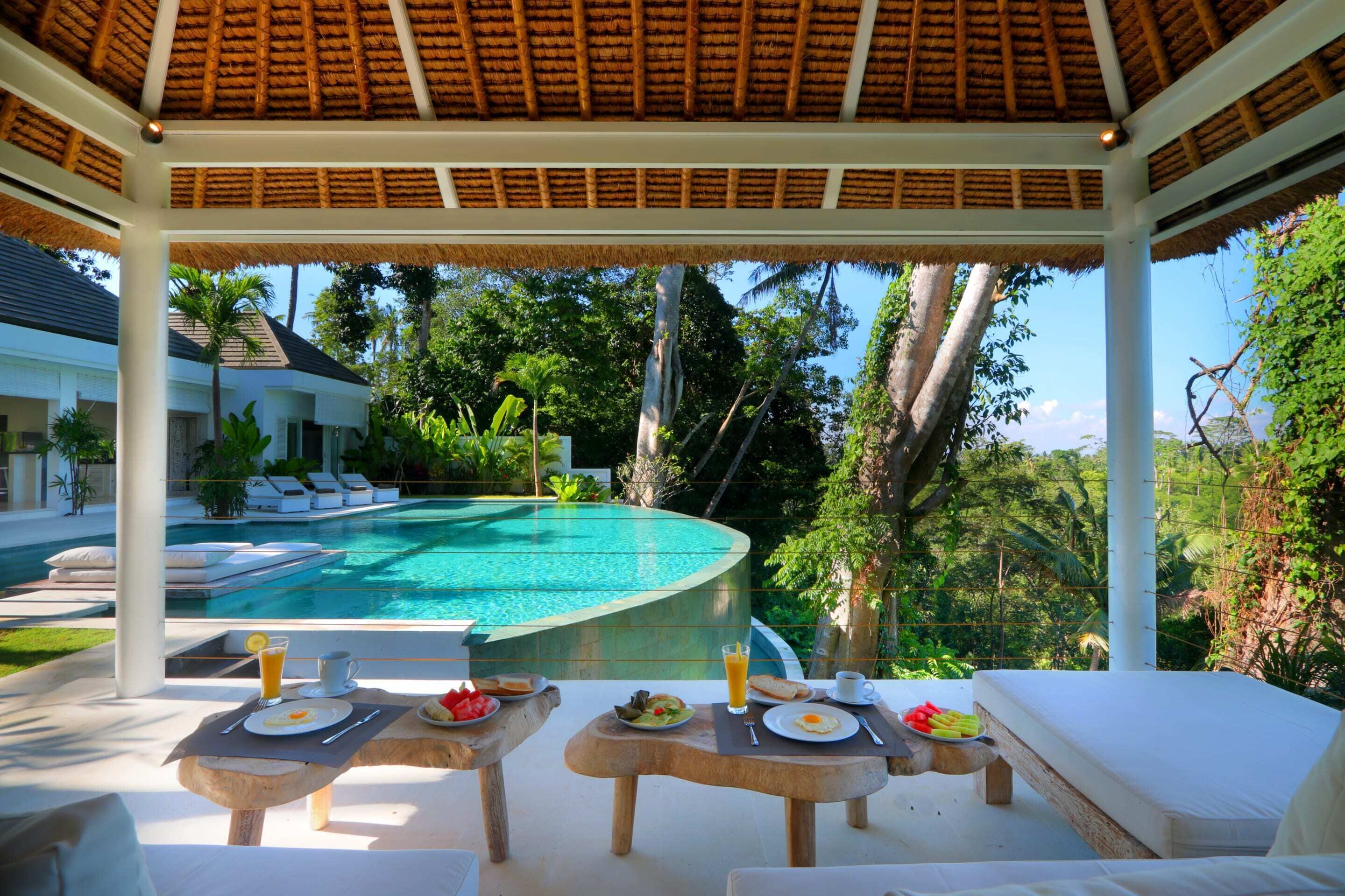 Astonishing Jungle Villa