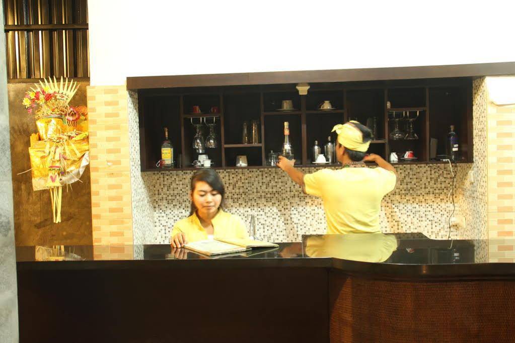 Aya's Rooms Hotel