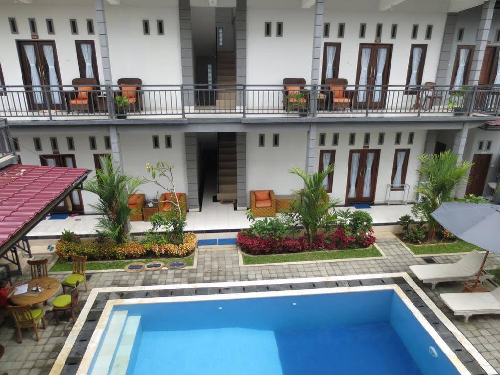 Aya's Rooms Hotel