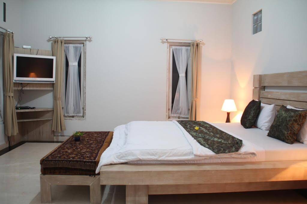Aya's Rooms Hotel