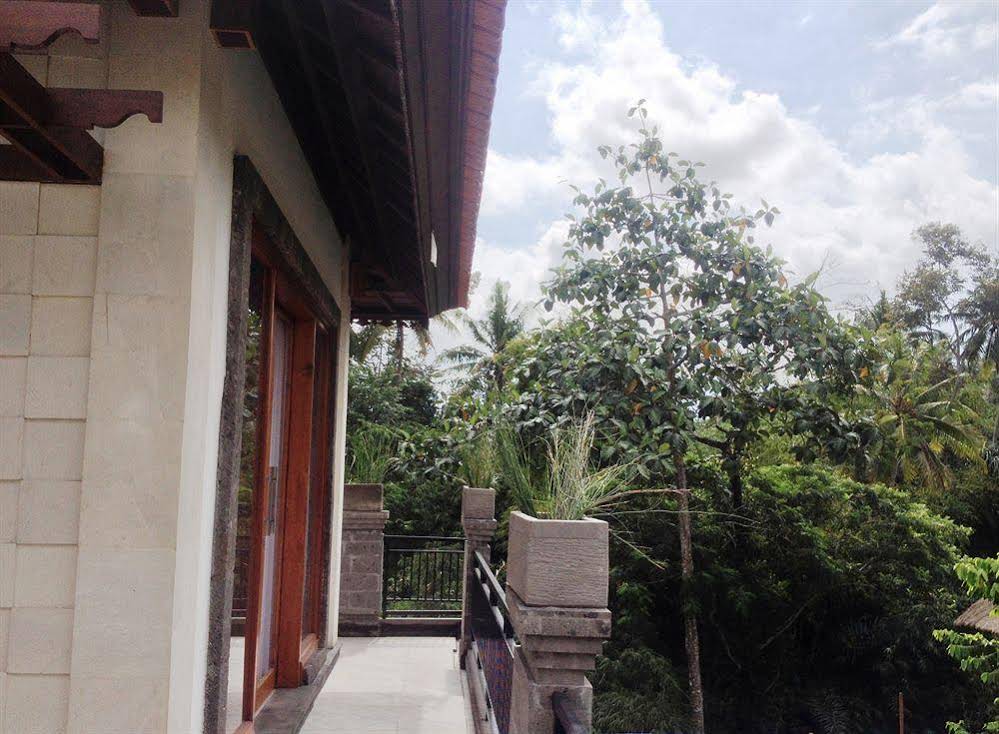 Baruna Sari Villa