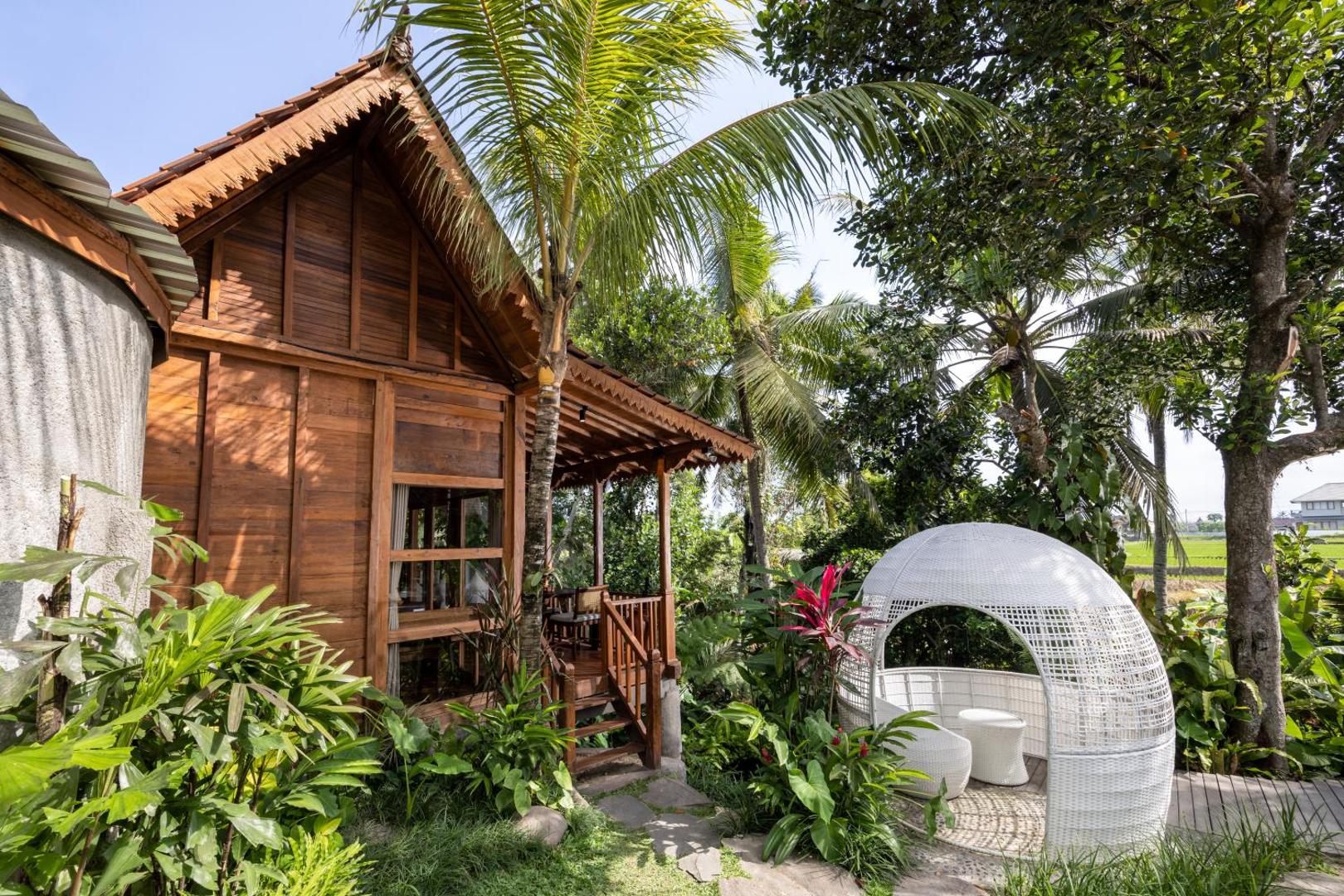 Berlima Wooden Lodge by Pramana Villas