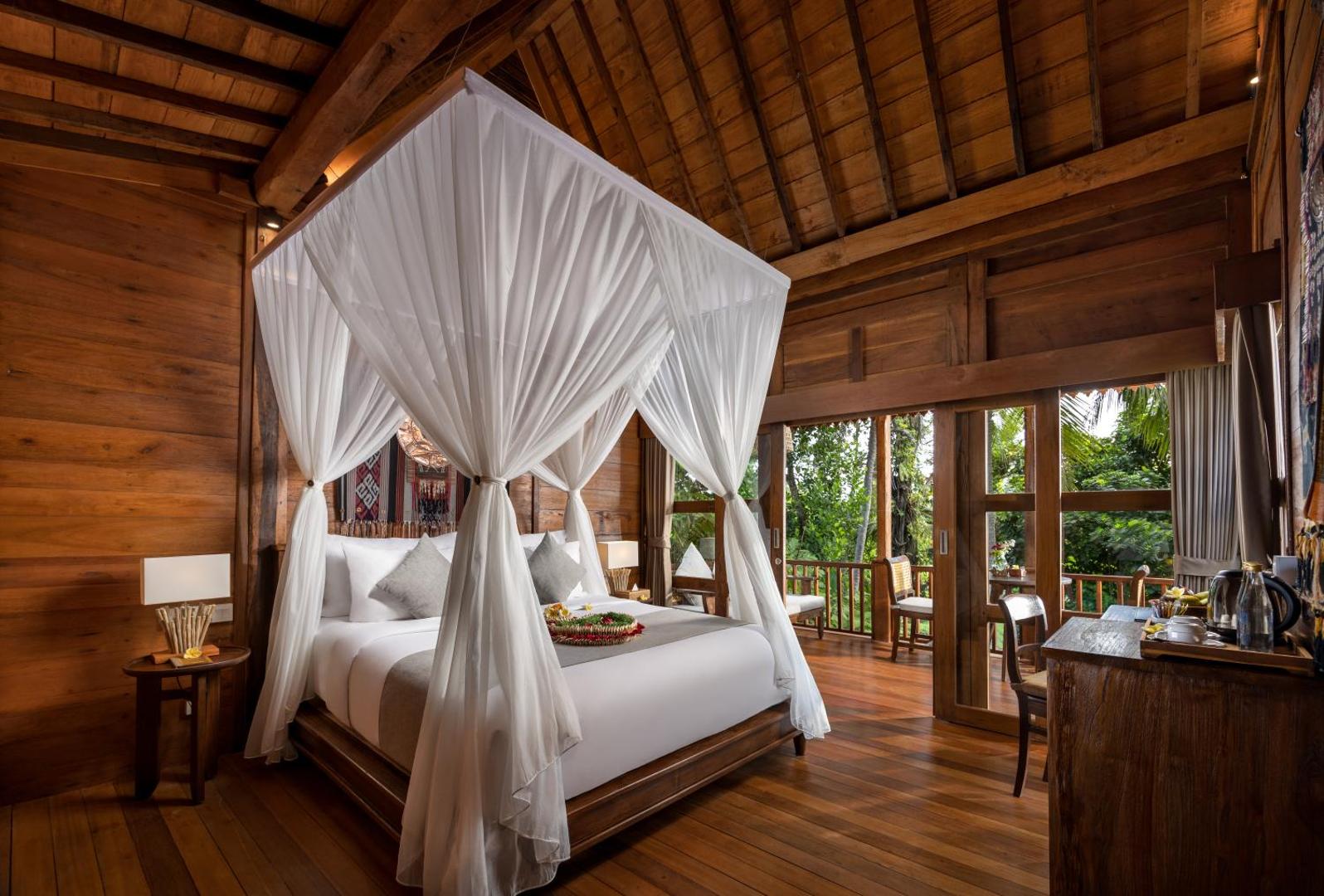 Berlima Wooden Lodge by Pramana Villas