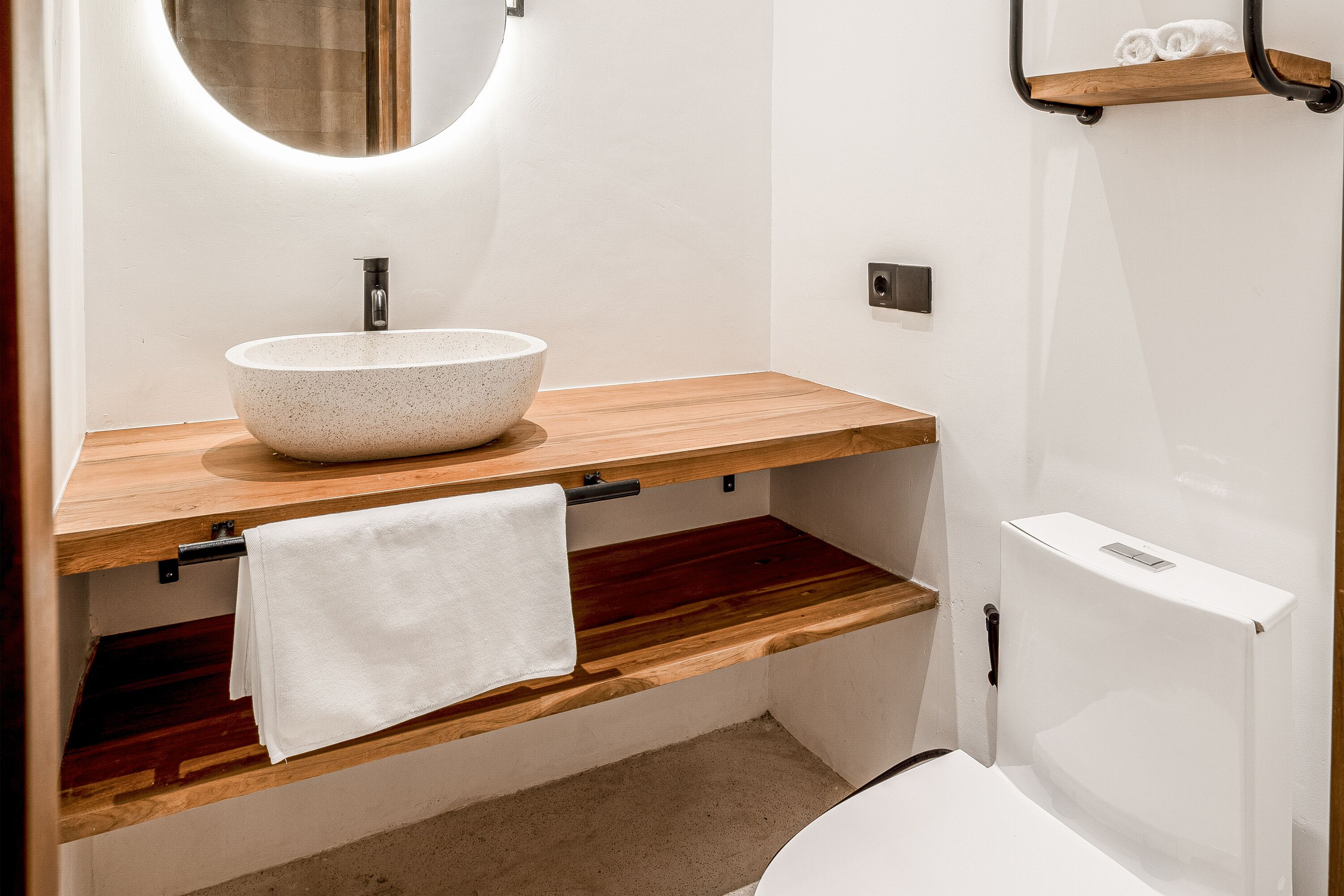 Brand New Capella Villa by Dh