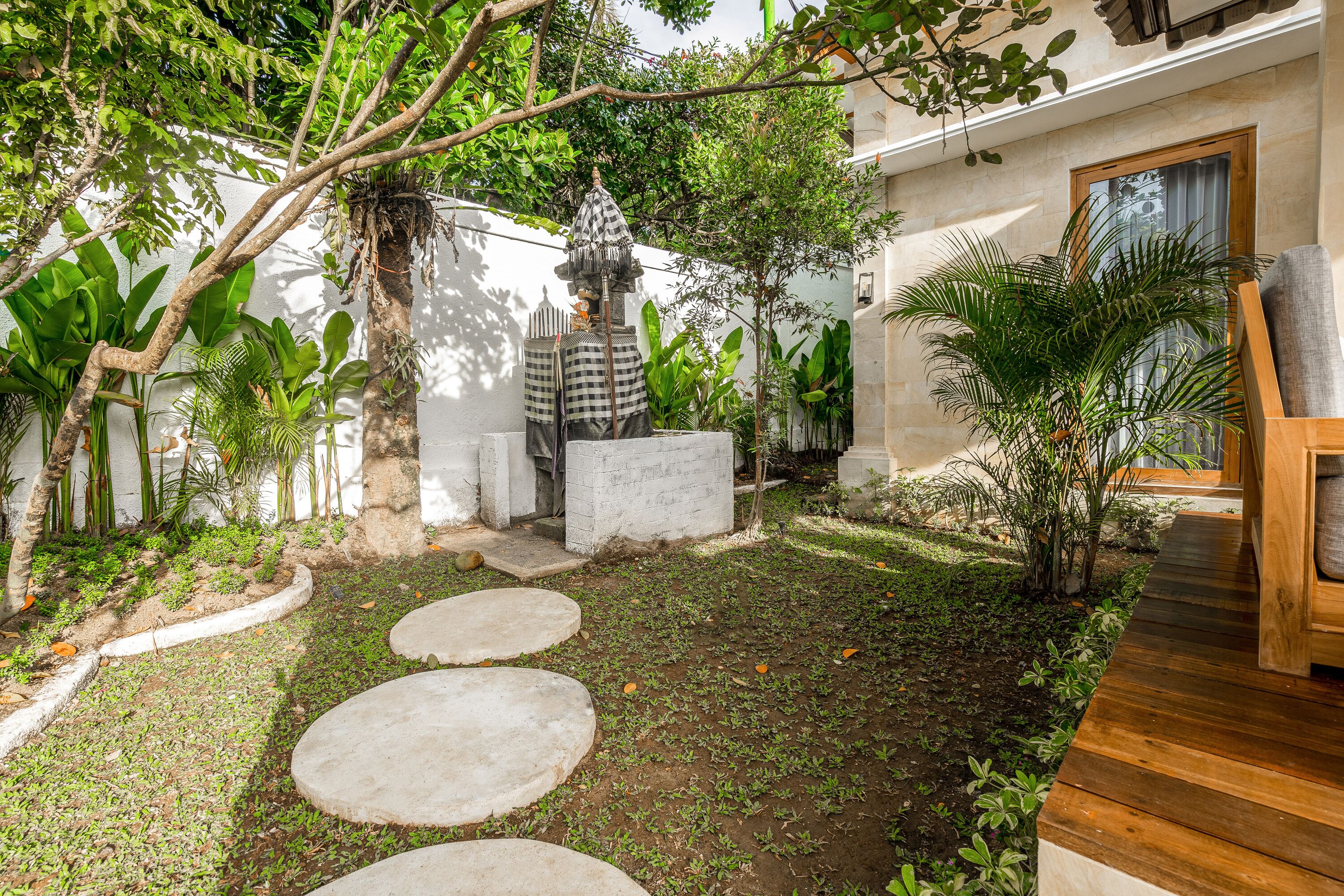 Brand New Capella Villa by Dh