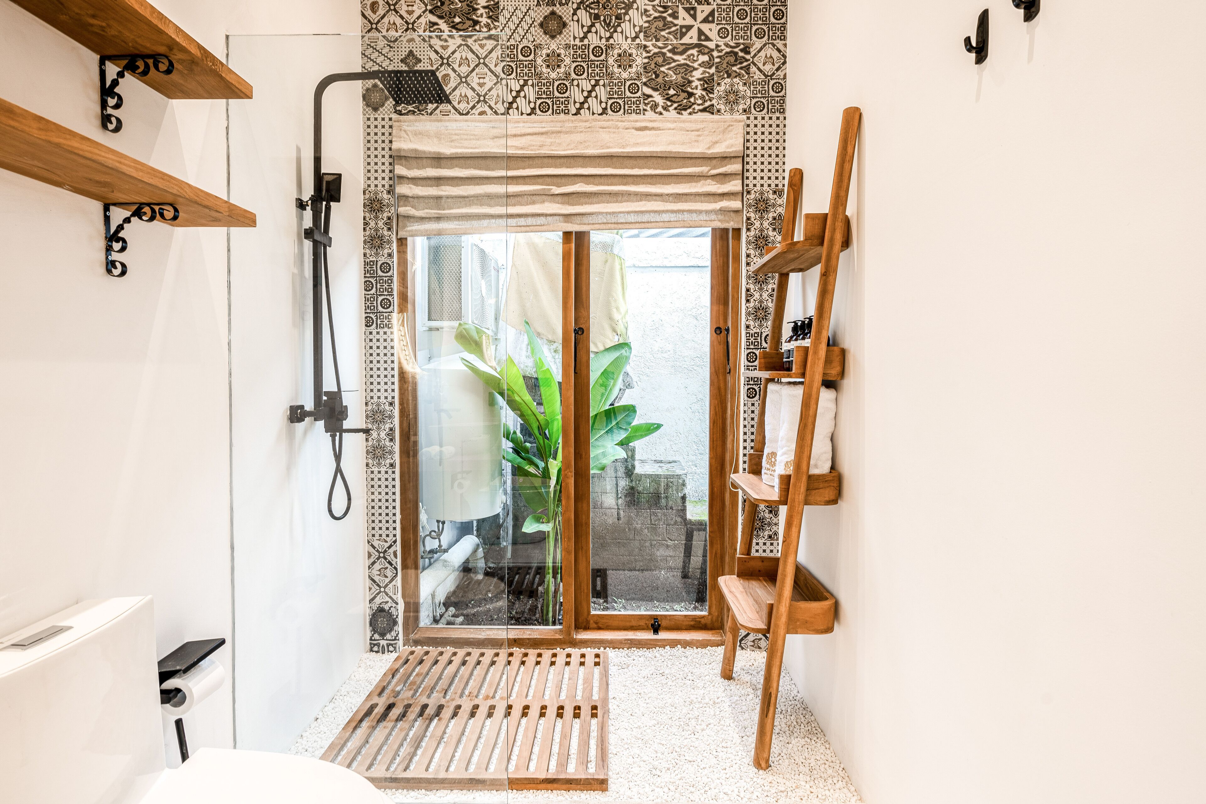 Brand New Capella Villa by Dh