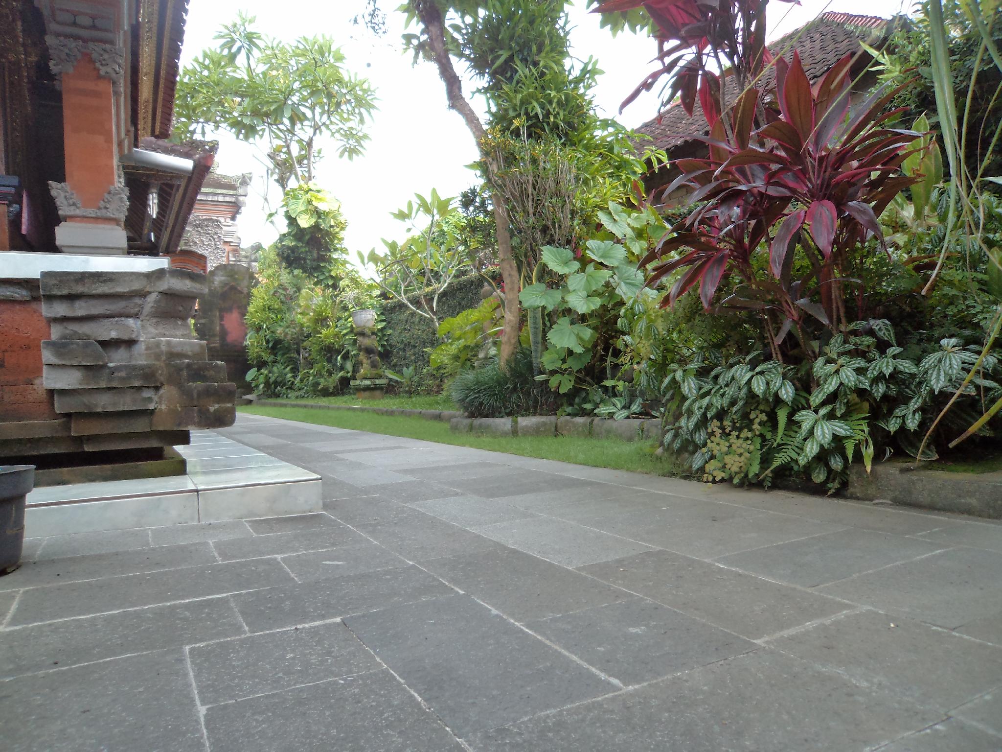 Brata Home Stay