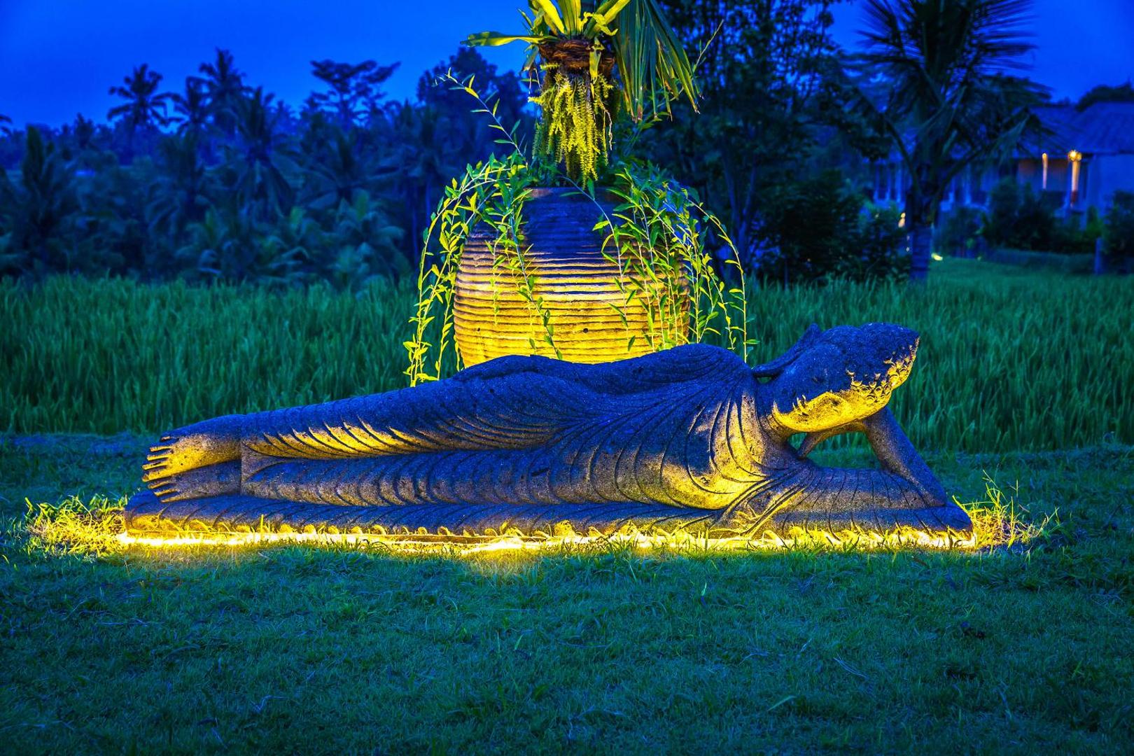 B Saya Villa