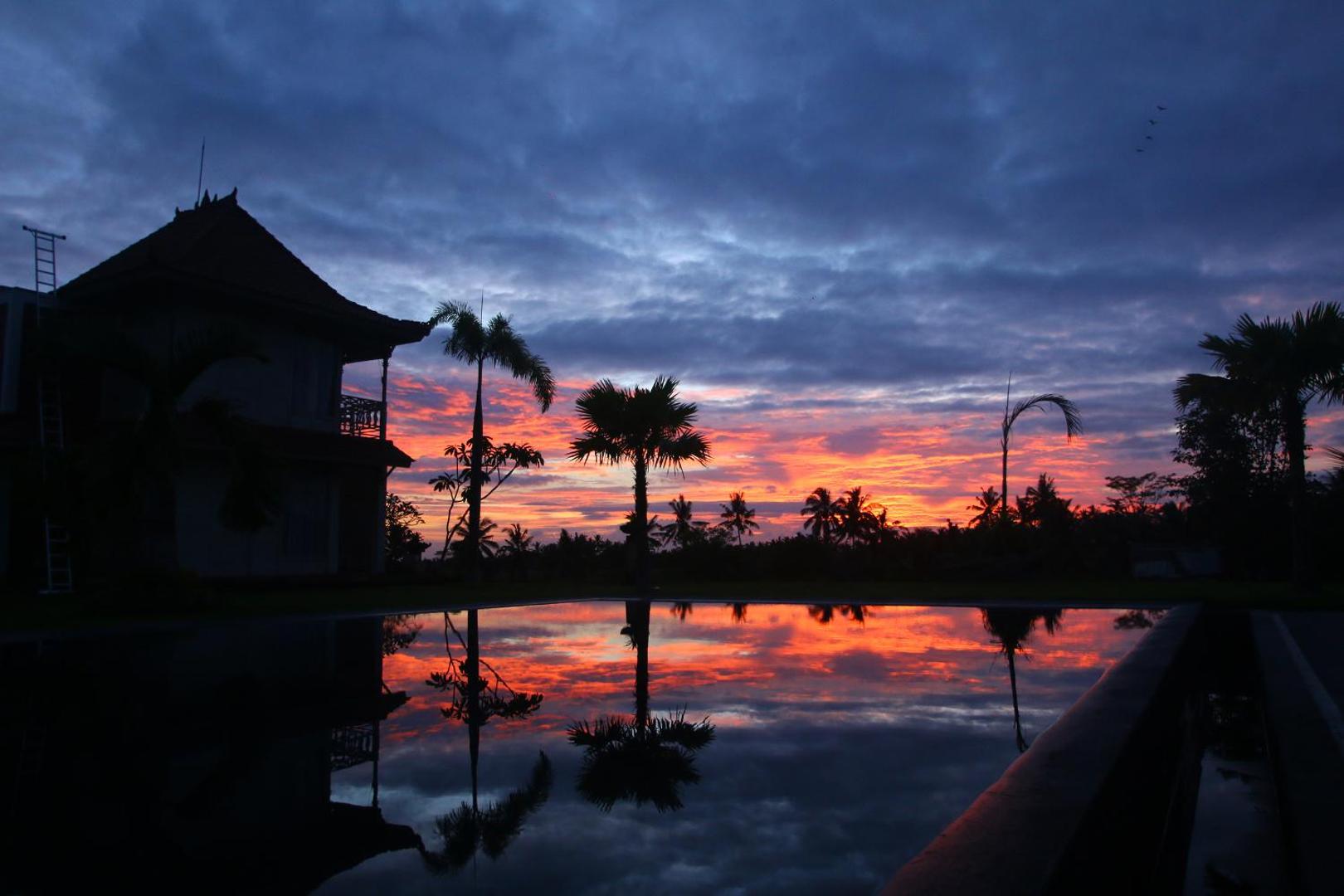 B Saya Villa