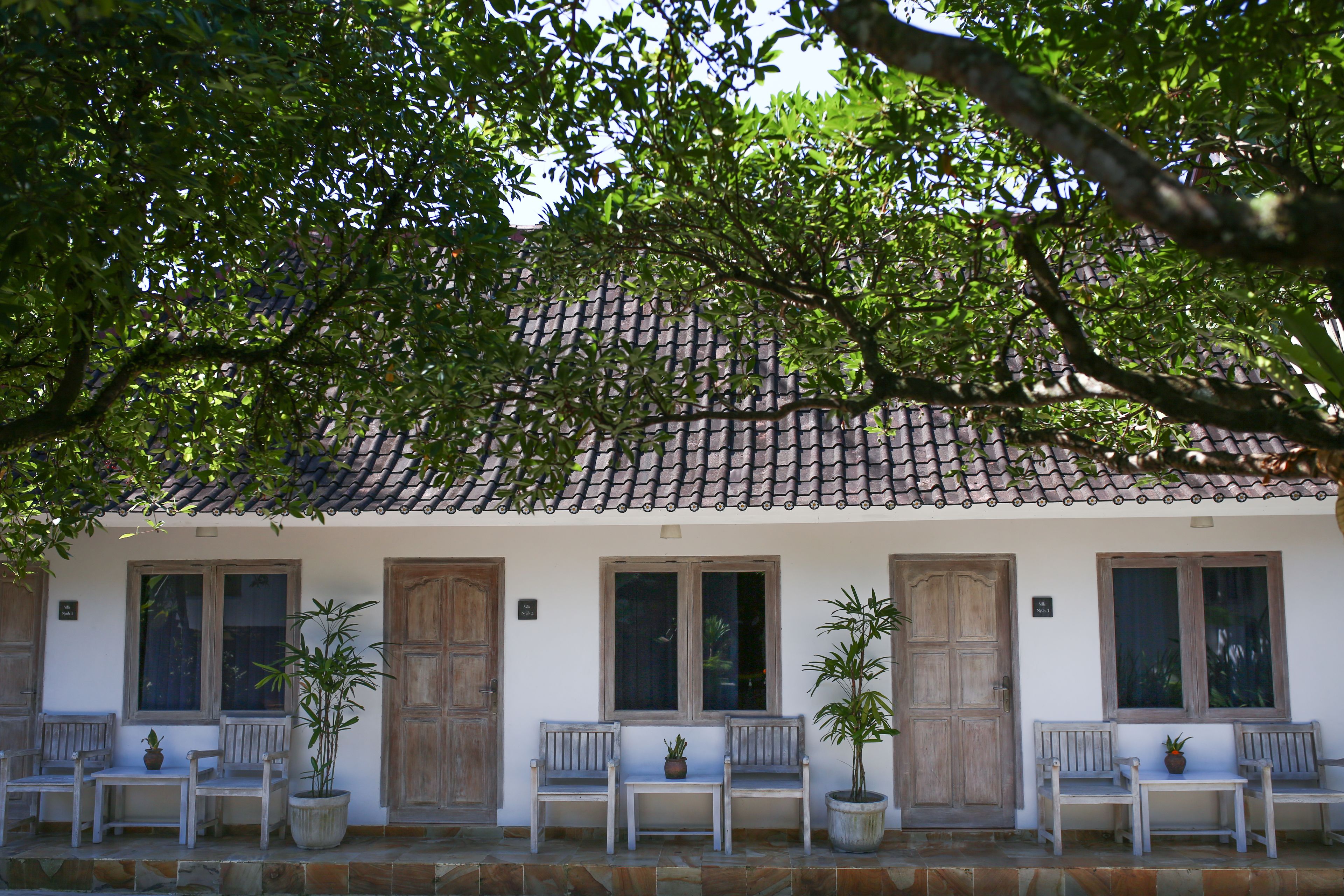 B Saya Villa