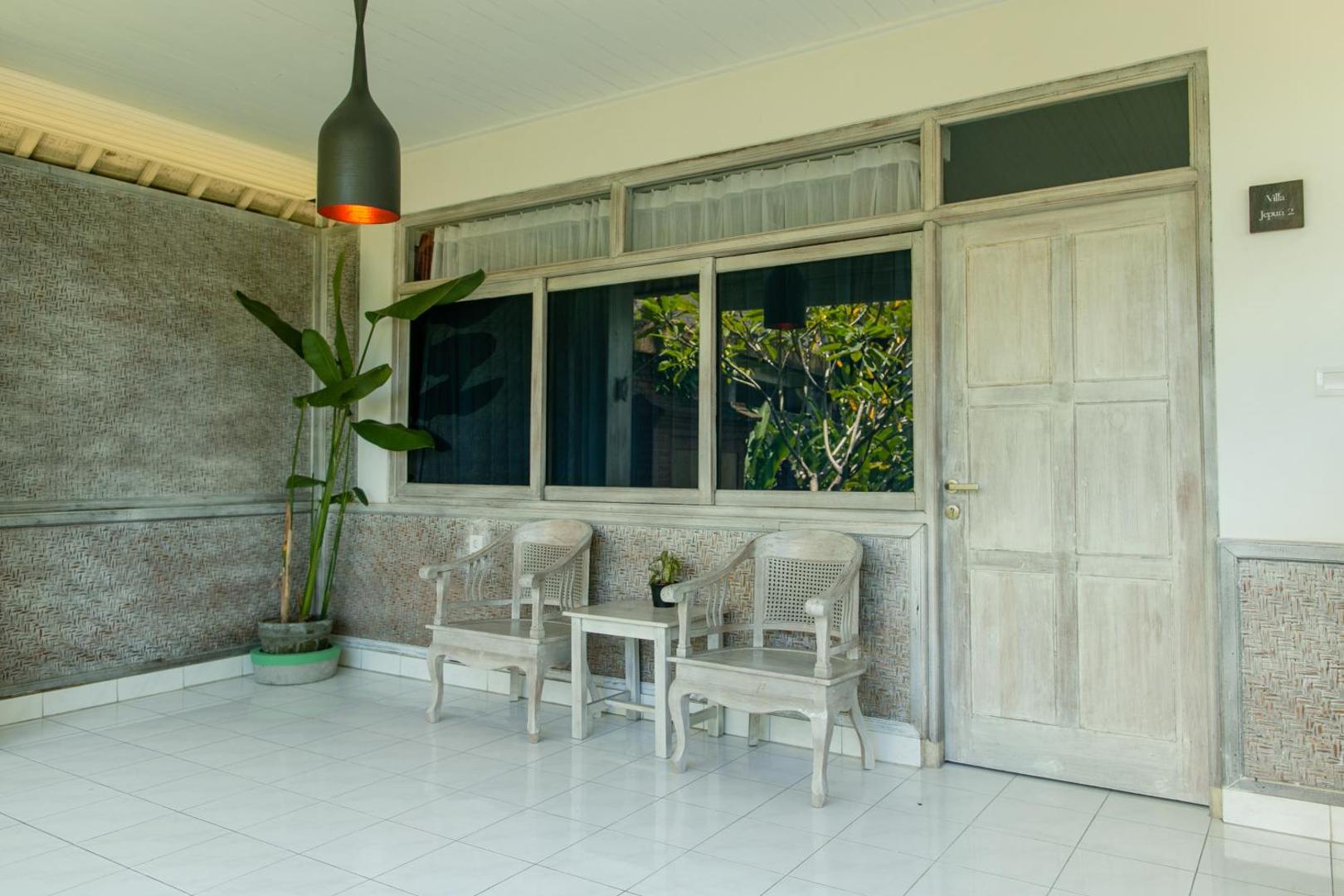 B Saya Villa
