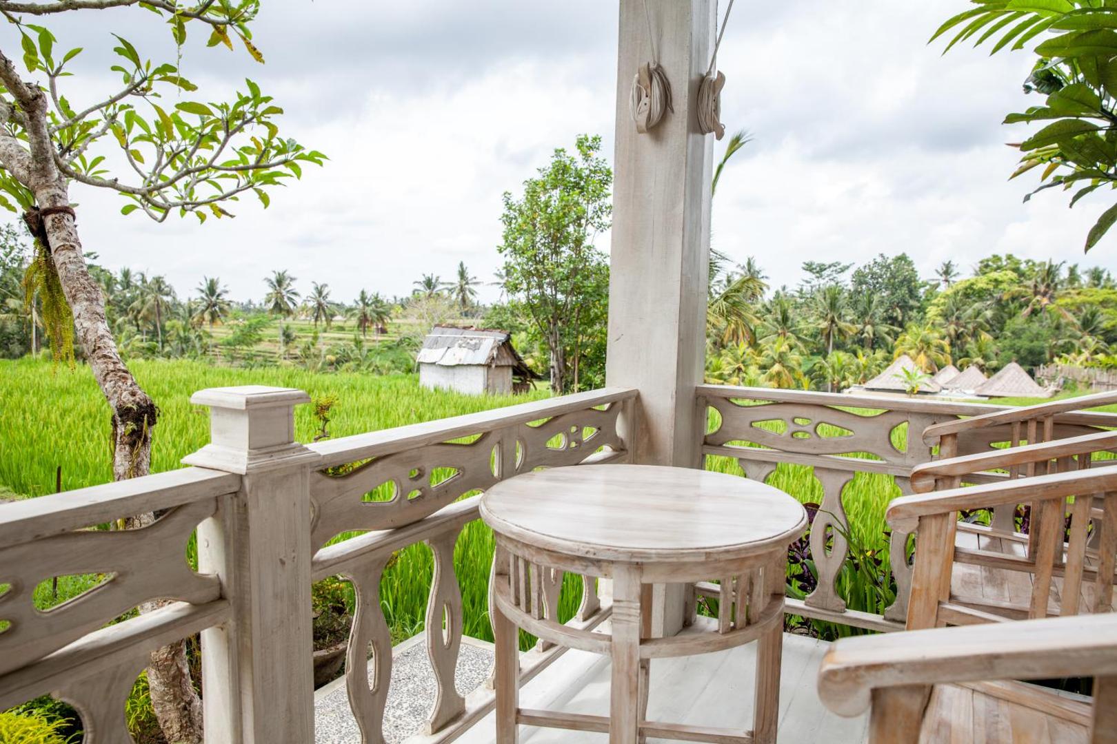 B Saya Villa