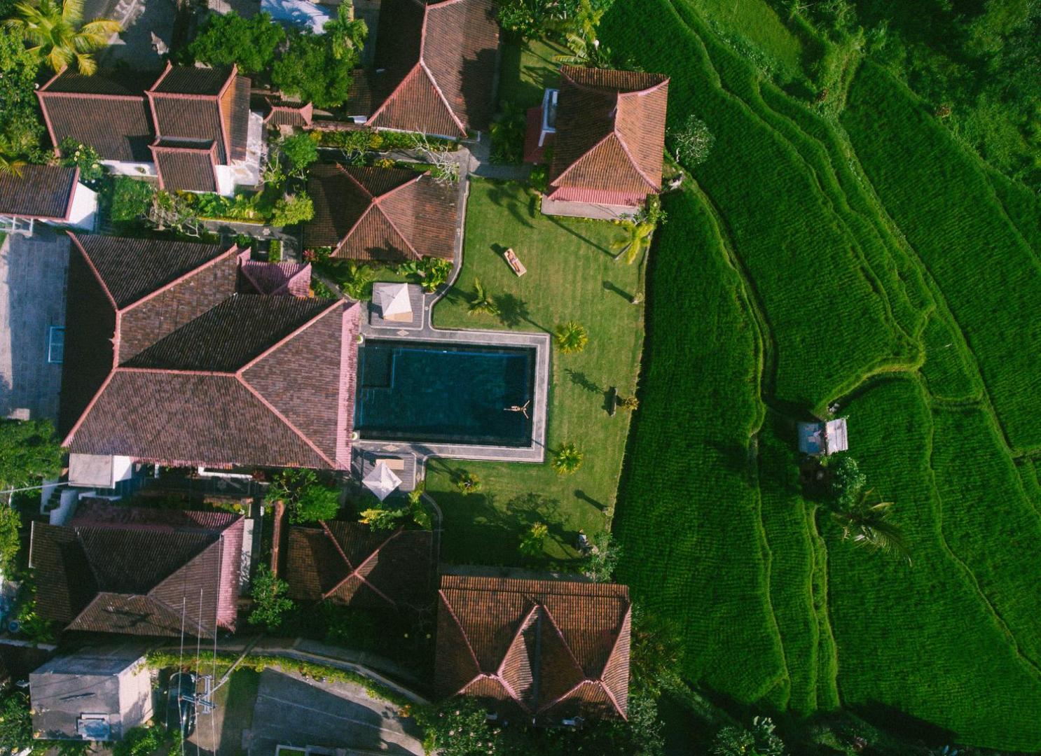 B Saya Villa