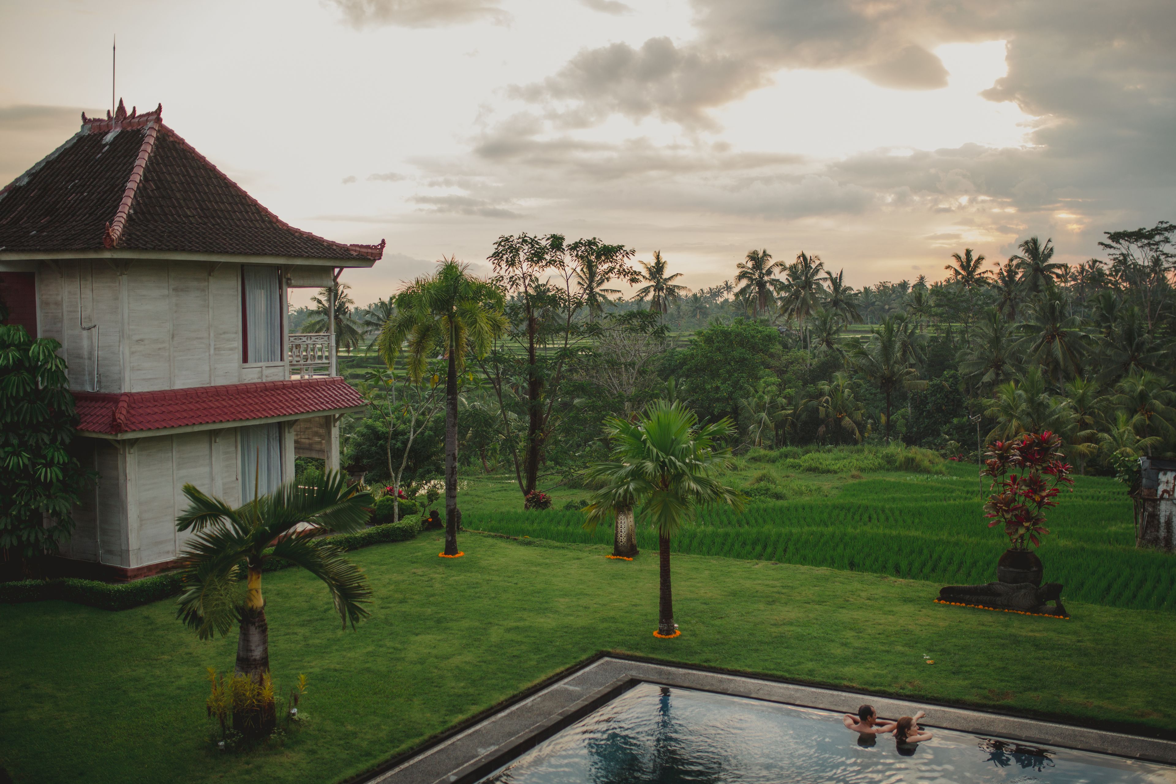 B Saya Villa