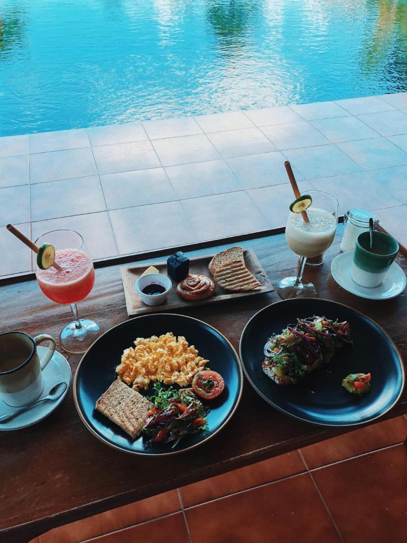 B Saya Villa