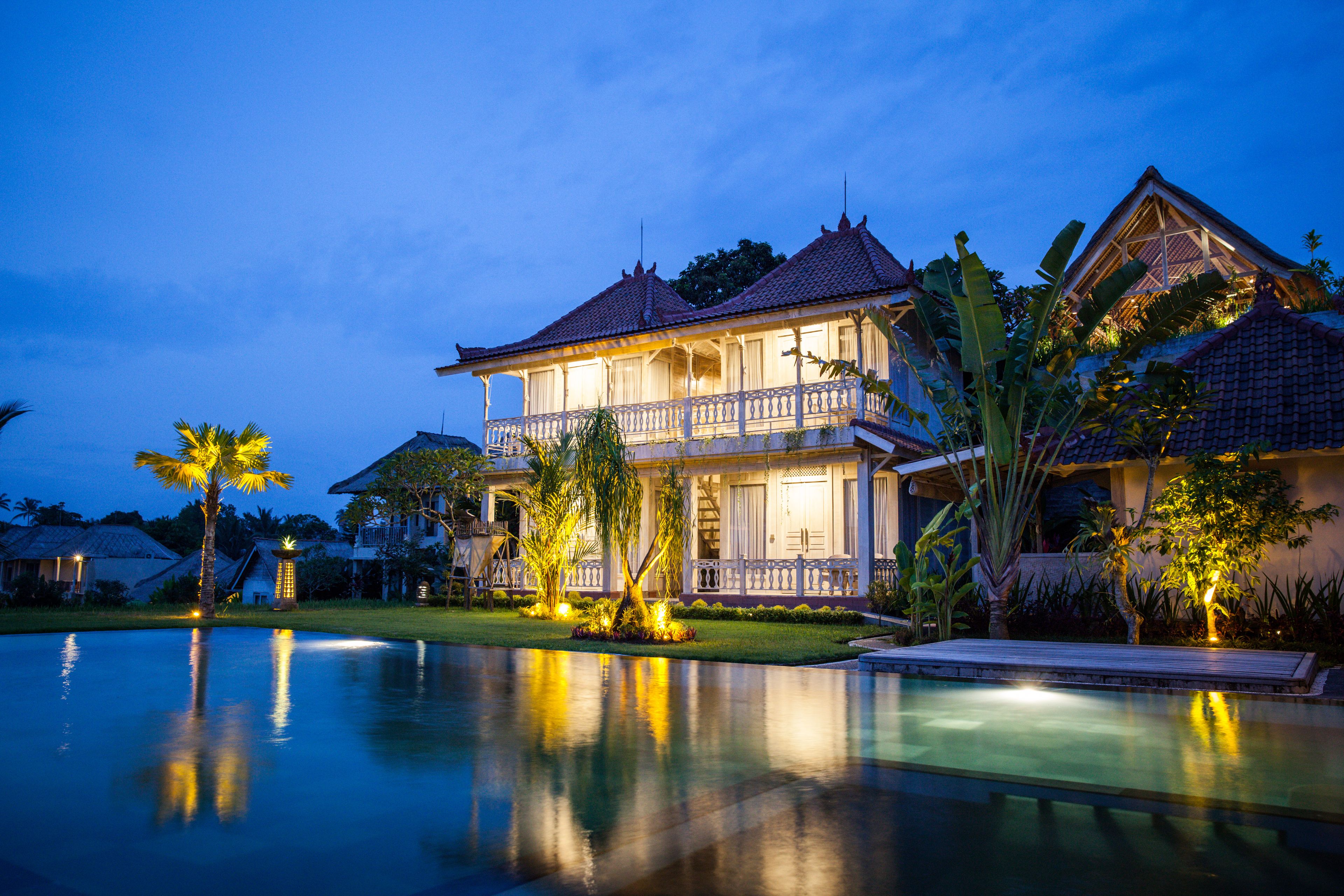 B Saya Villa