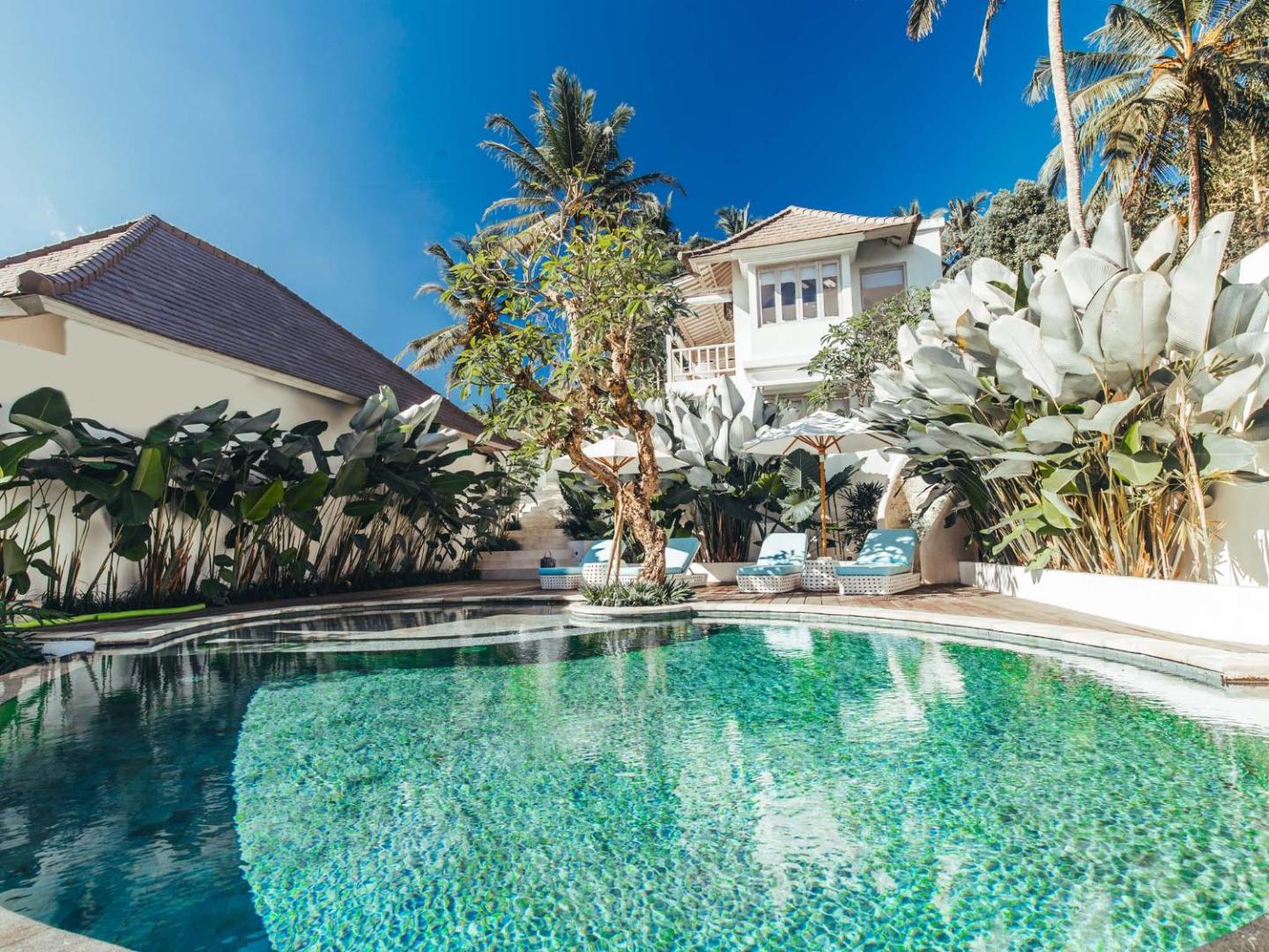 Cloud Nine Estate