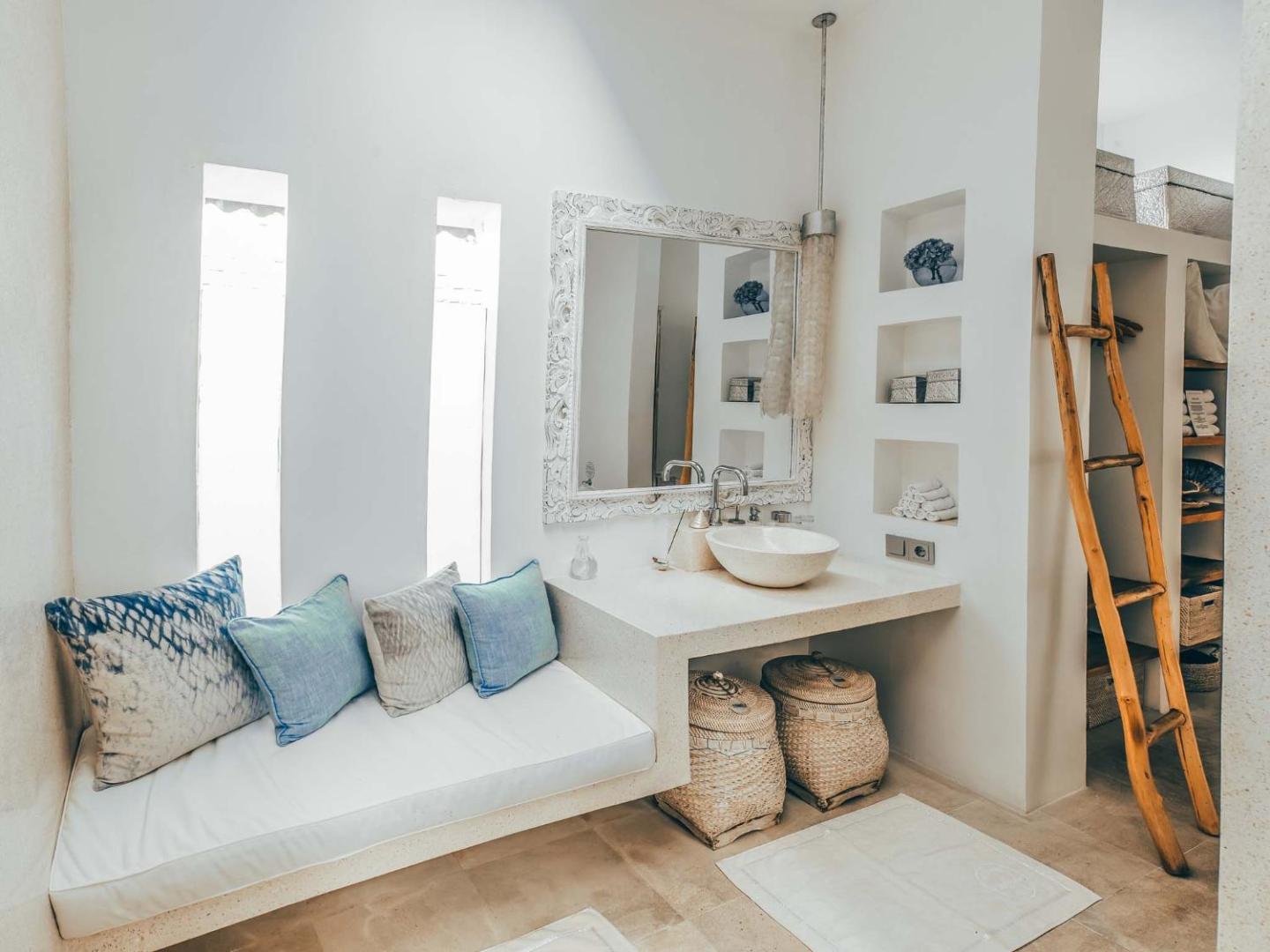 Cloud Nine Estate