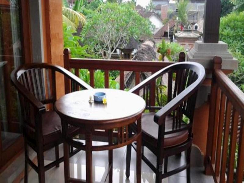 Den Den Mushi Guesthouse
