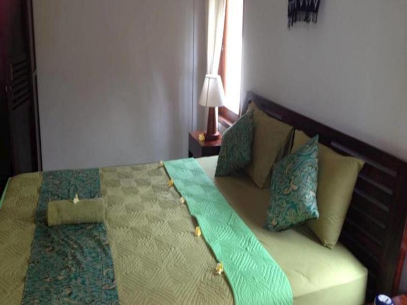 Den Den Mushi Guesthouse