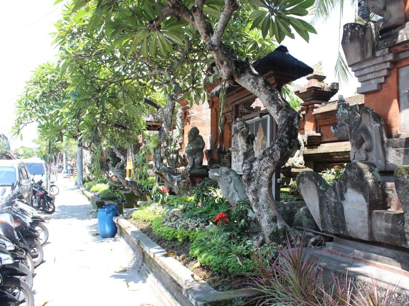 Dewa Bungalow