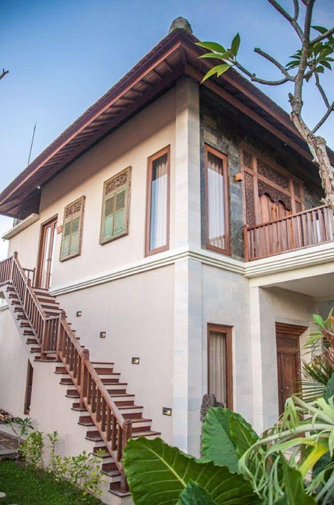 Dewarka Villa