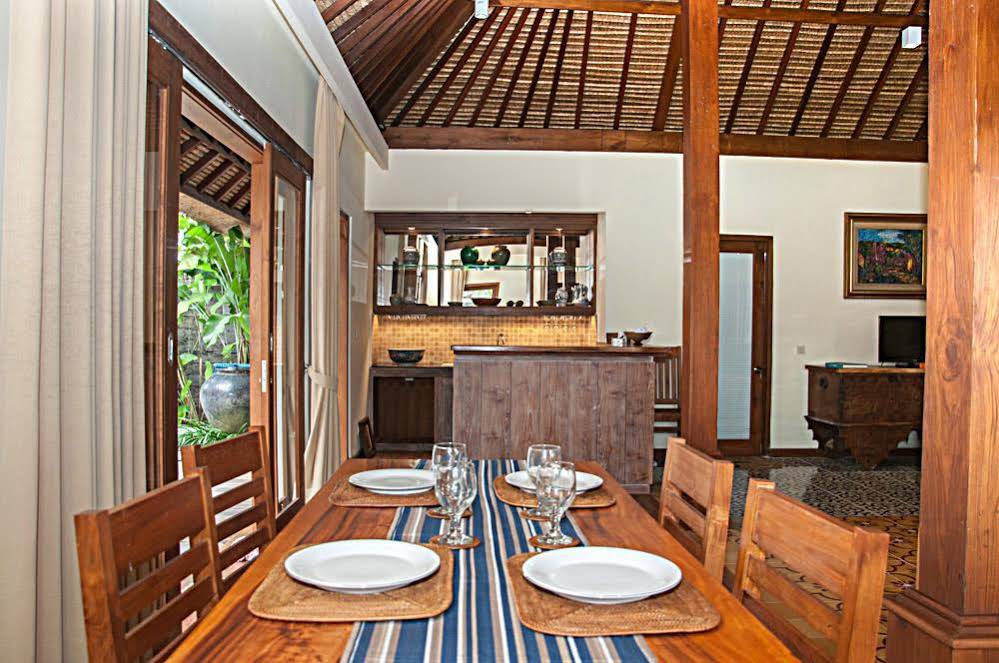 Dewarka Villa