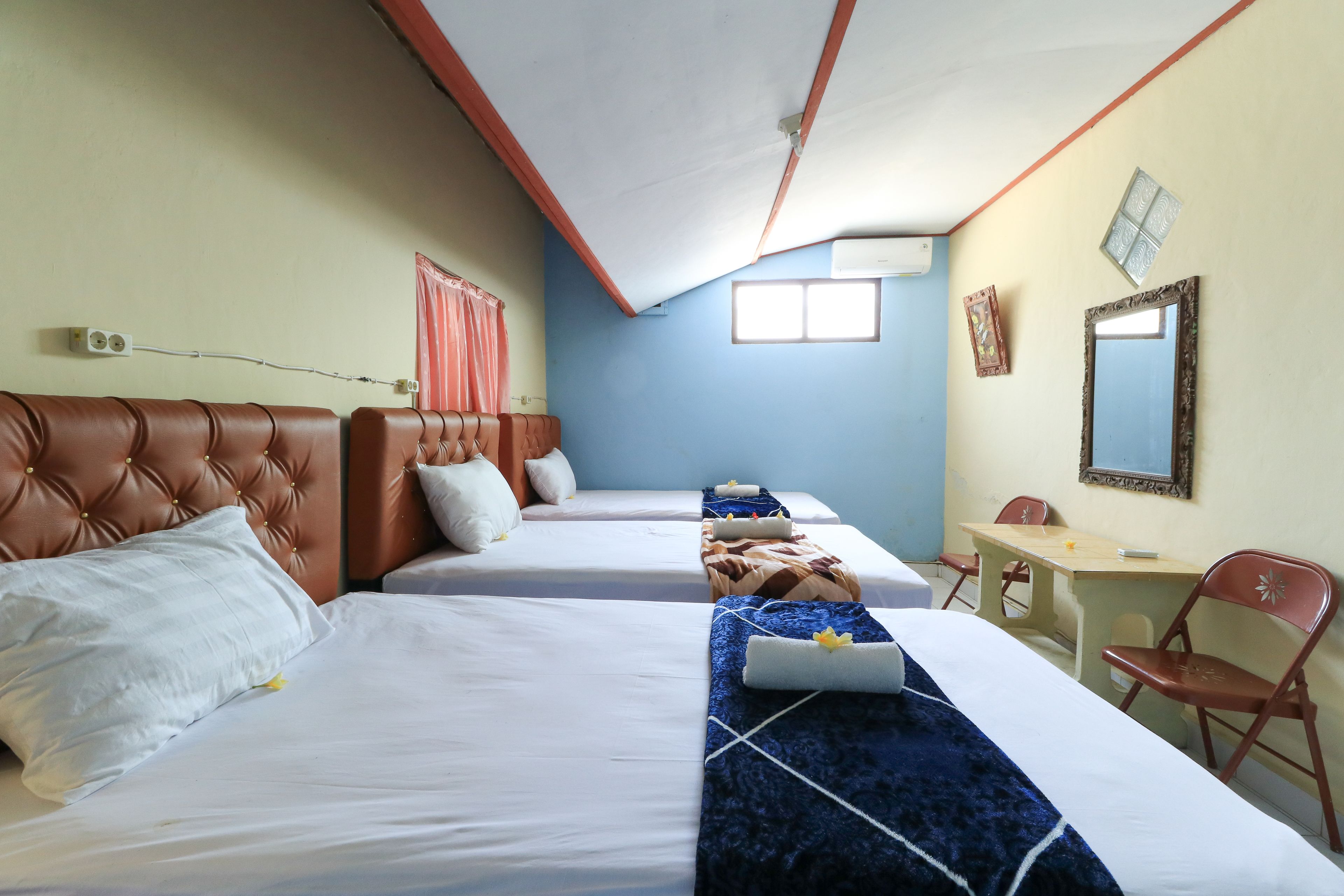 Downtown Monkey Forest Hostel