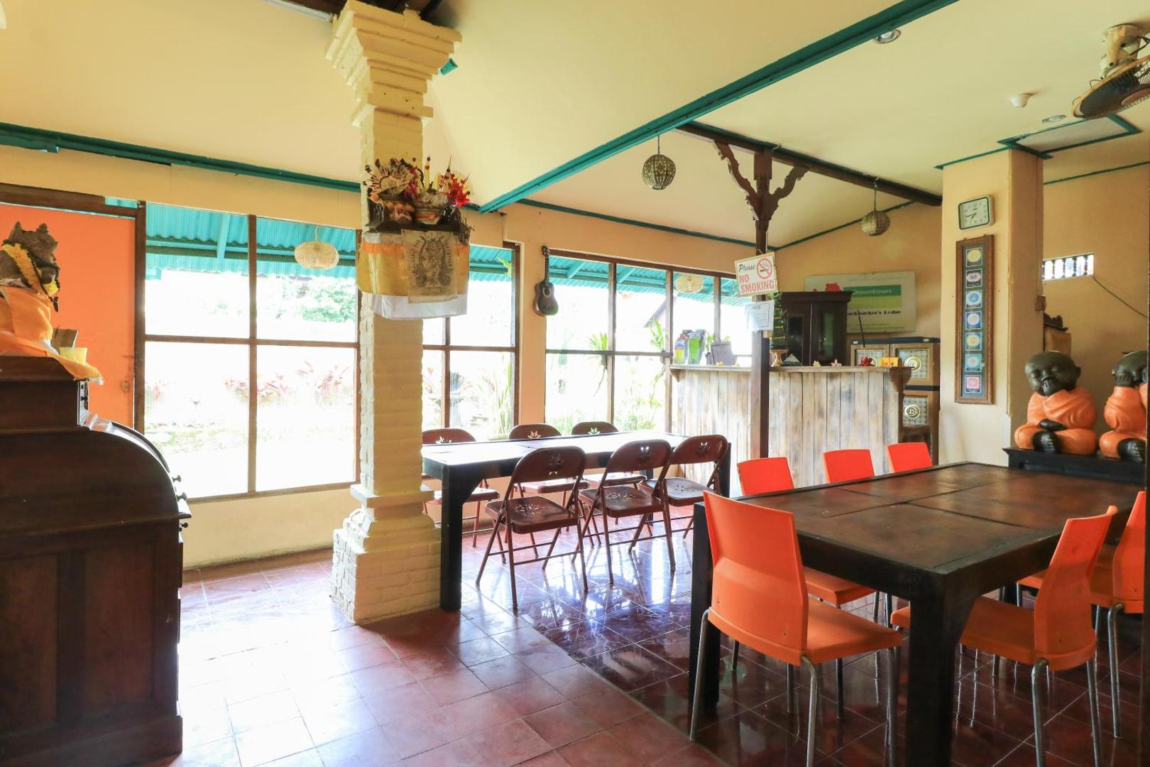 Downtown Monkey Forest Hostel