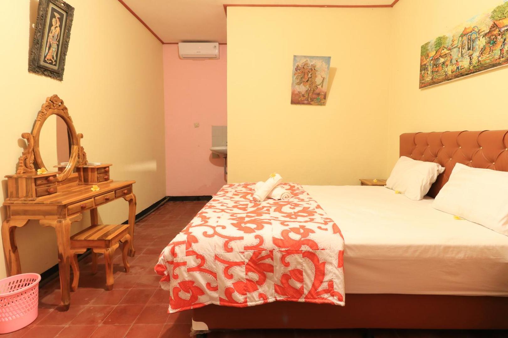 Downtown Monkey Forest Hostel