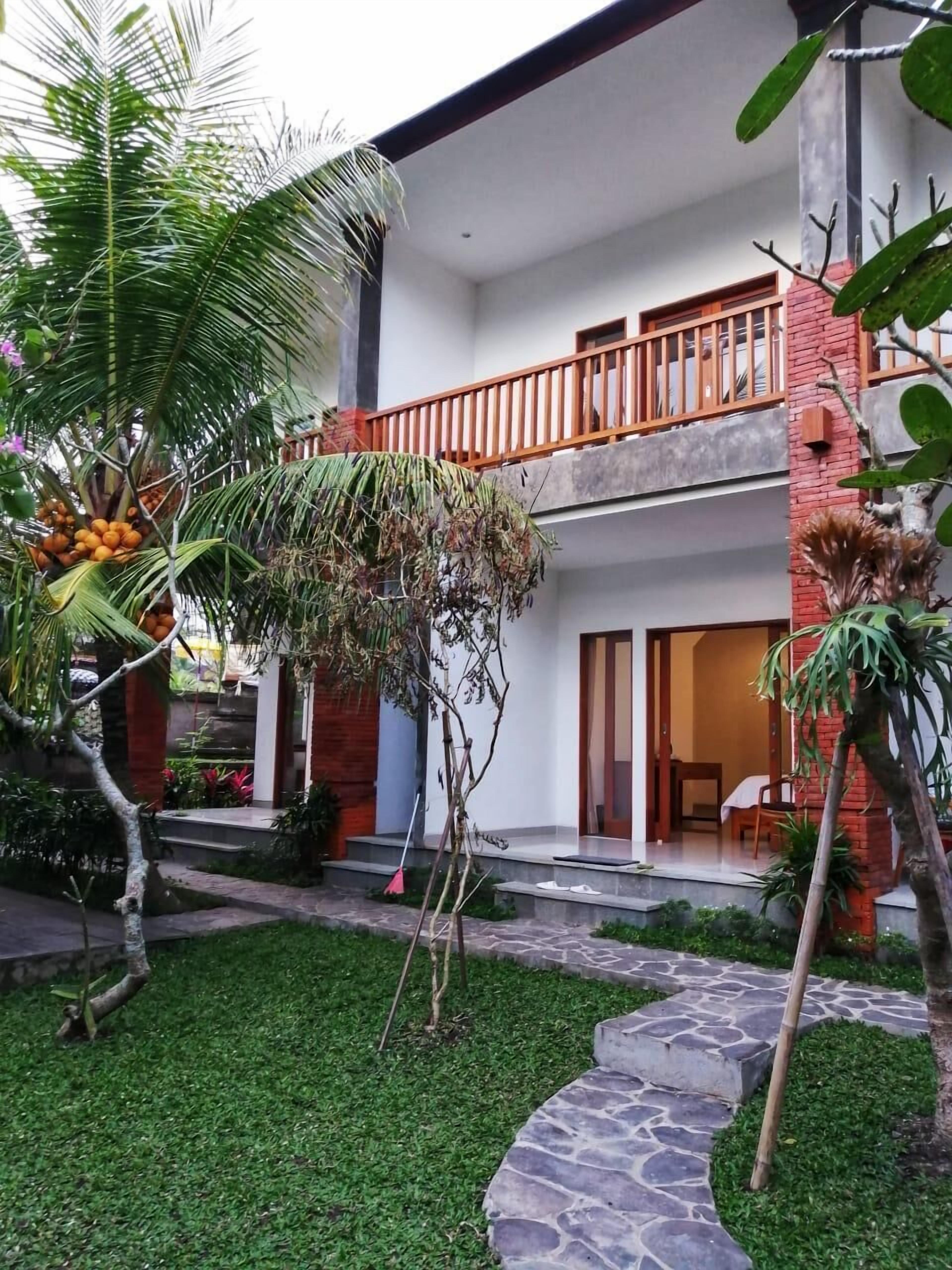 Flamboyant Villa Ubud