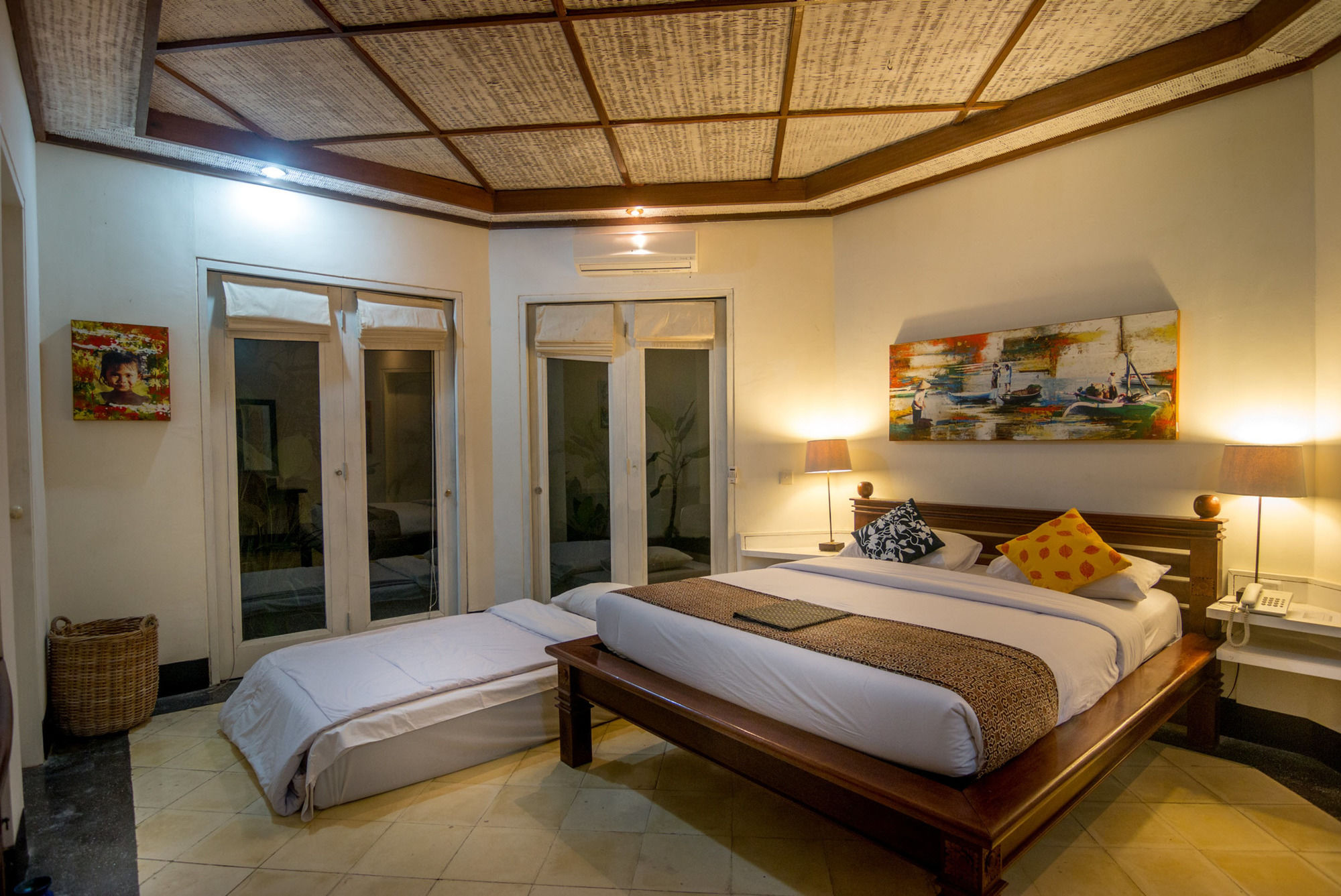 Gajah Biru Bungalows