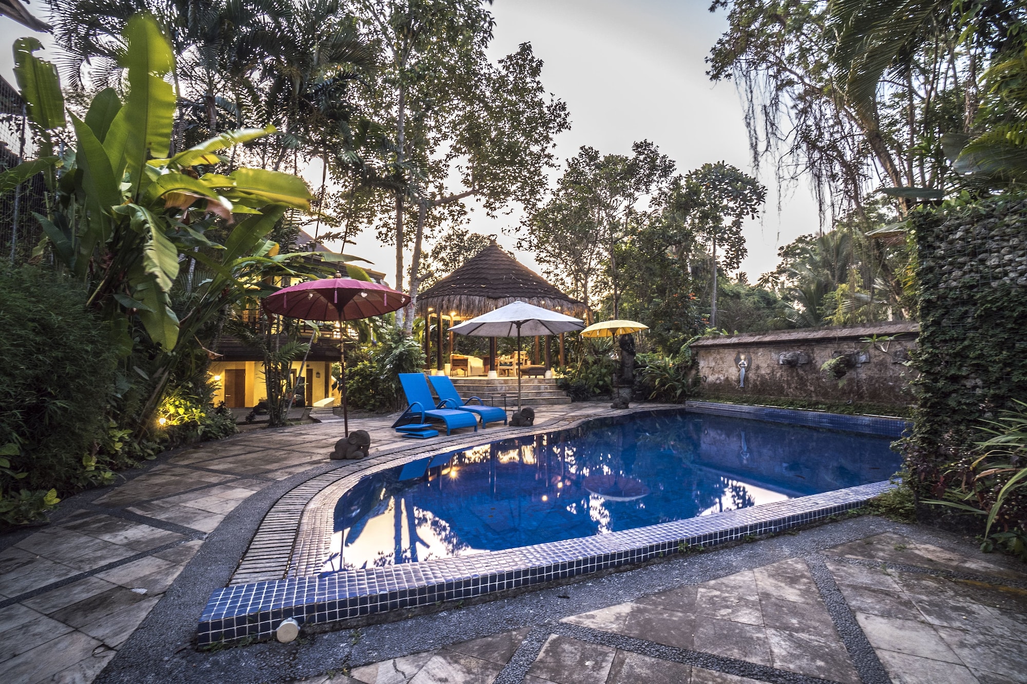 Gajah Biru Bungalows