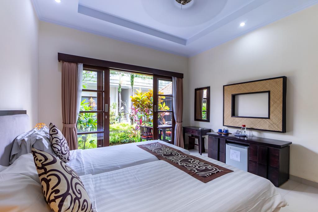 Gatra Ubud Inn
