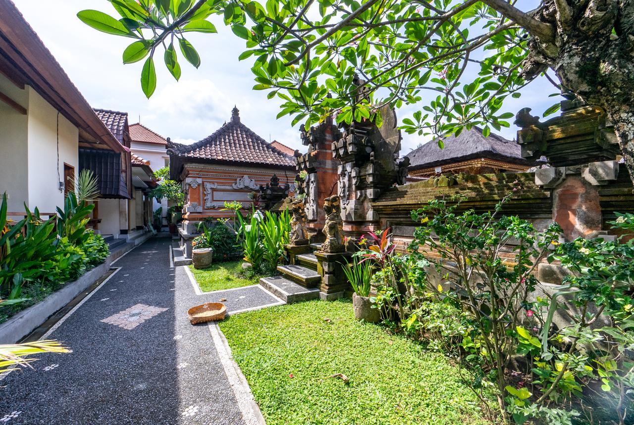 Gatra Ubud Inn