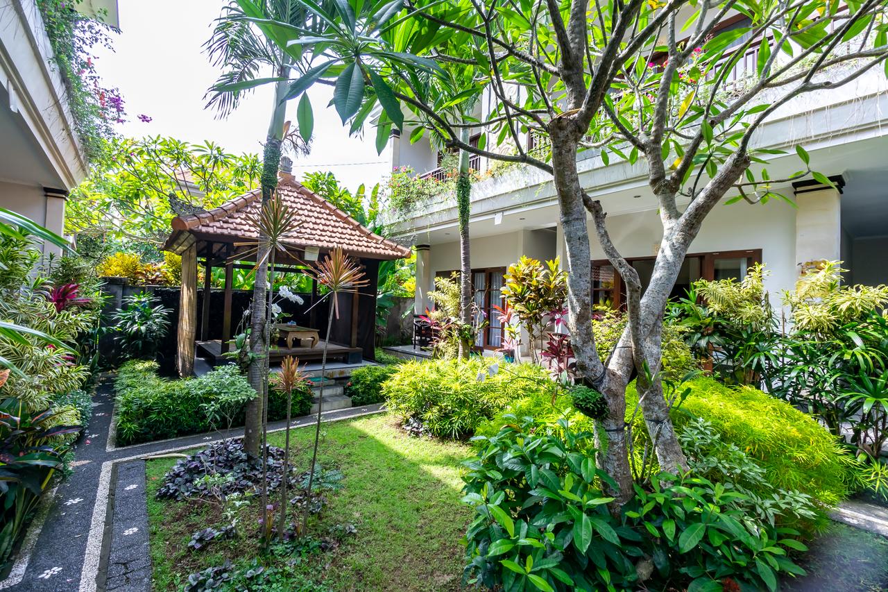Gatra Ubud Inn