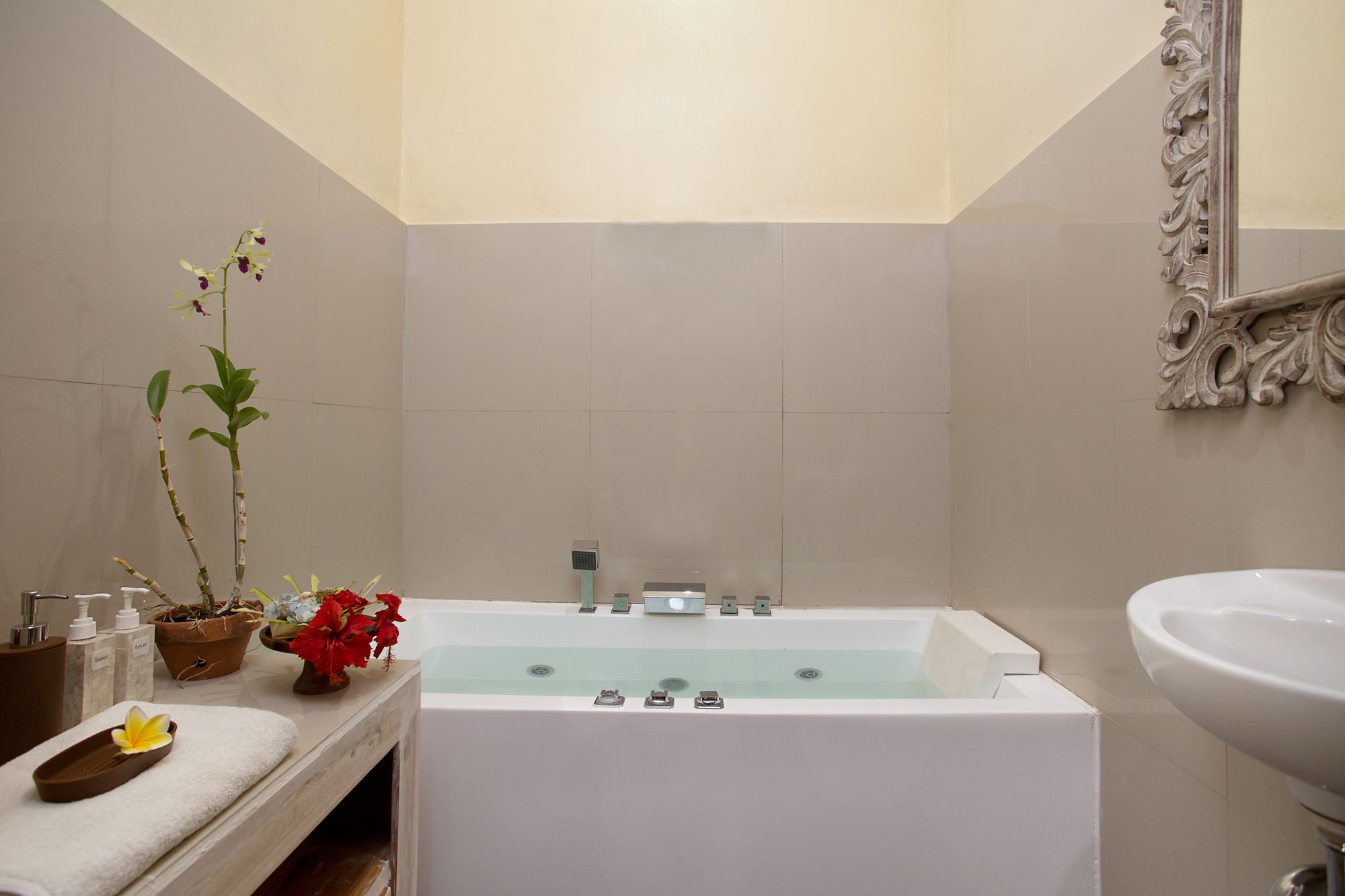 Grand Ashanti Villa