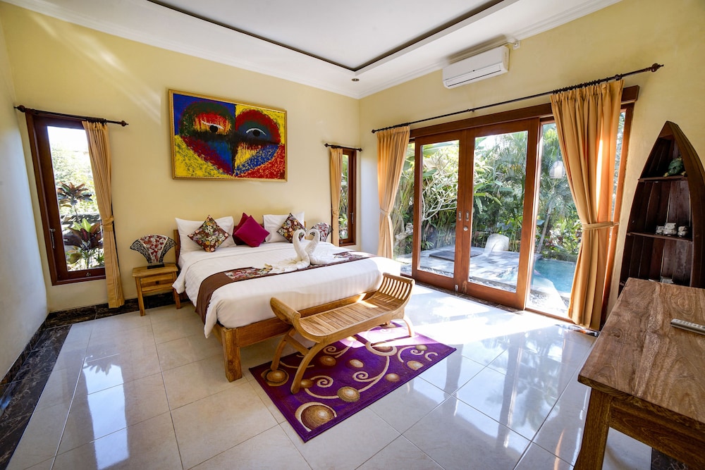 Griantika Sriwedari Villa