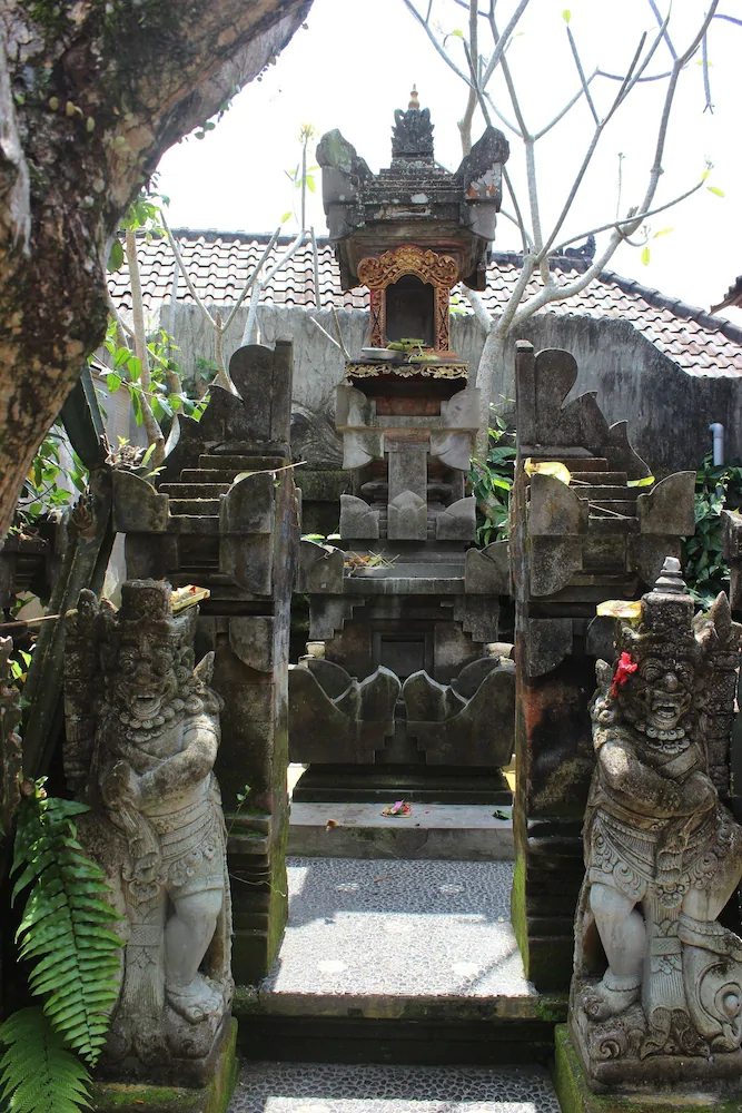 Gustis Garden 2 Guest House