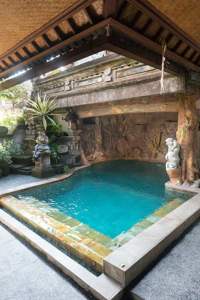 Gustis Garden 2 Guest House