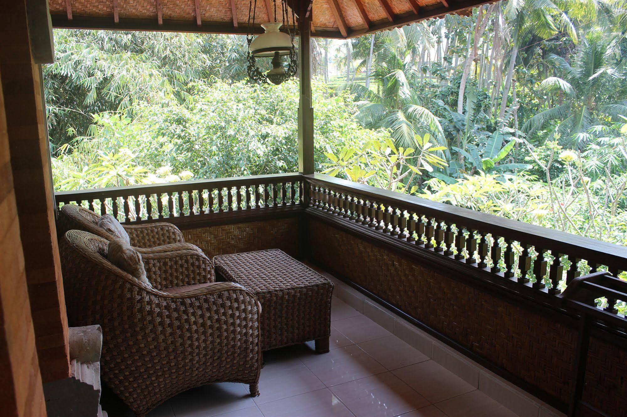 Gustis Garden Bungalows
