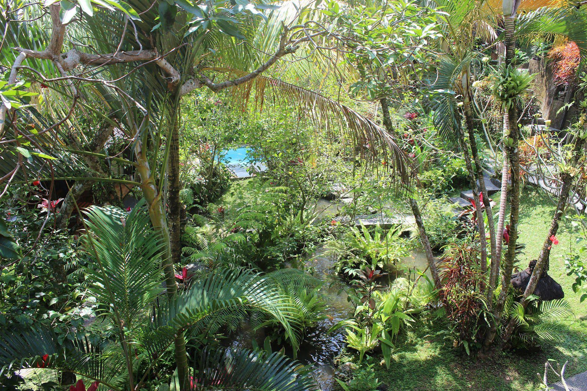 Gustis Garden Bungalows