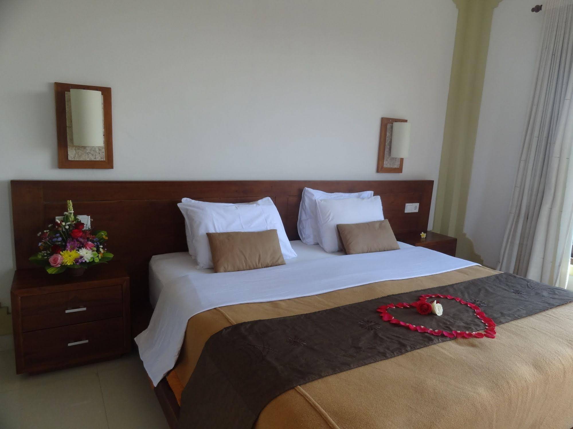 Hibiscus Cottages