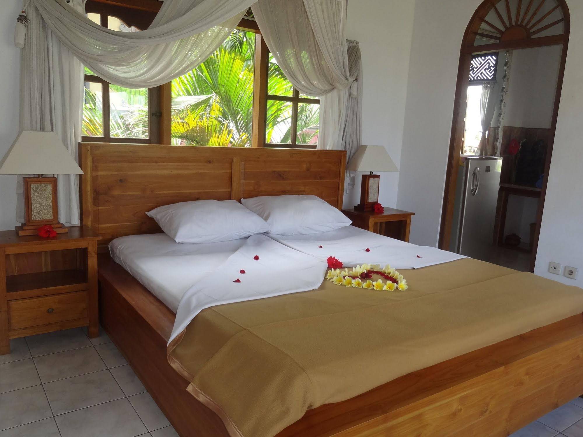 Hibiscus Cottages